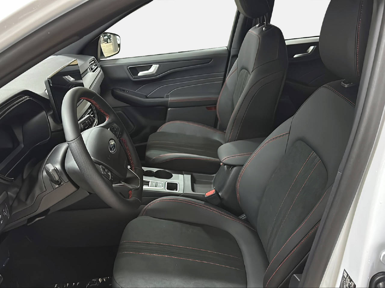 FORD Kuga 2.5 Hybrid ST-Line X 4x4-image-9