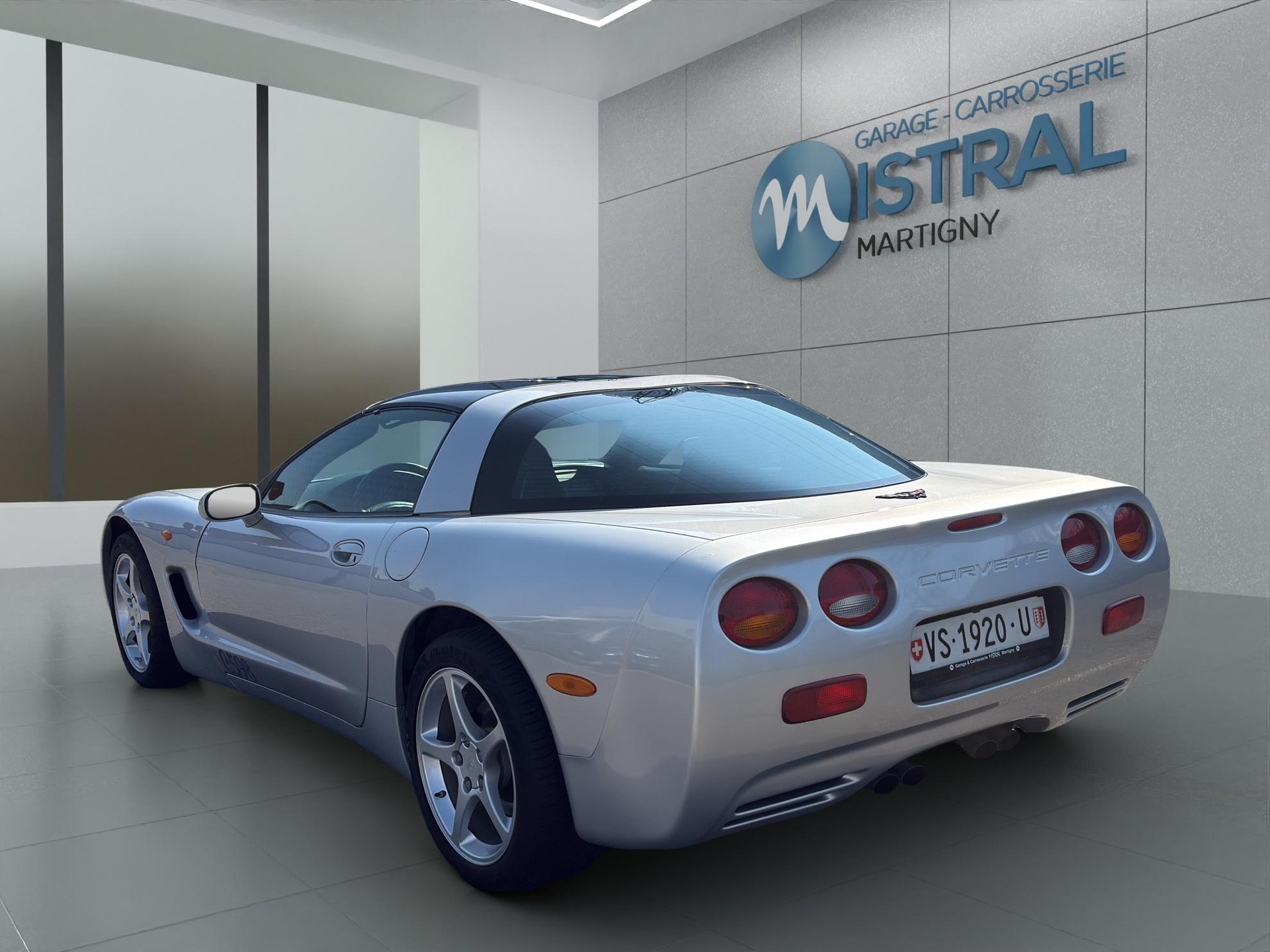 CHEVROLET Corvette 5.7 Pack A-showroom-element-2