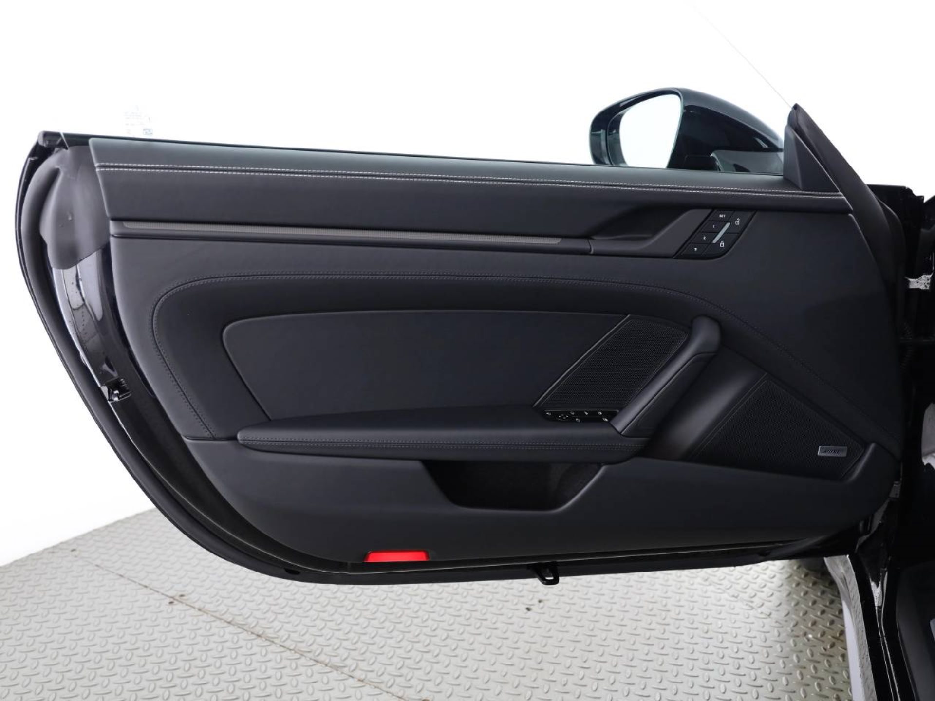 PORSCHE 911 Carrera 4S Cabriolet-image-21