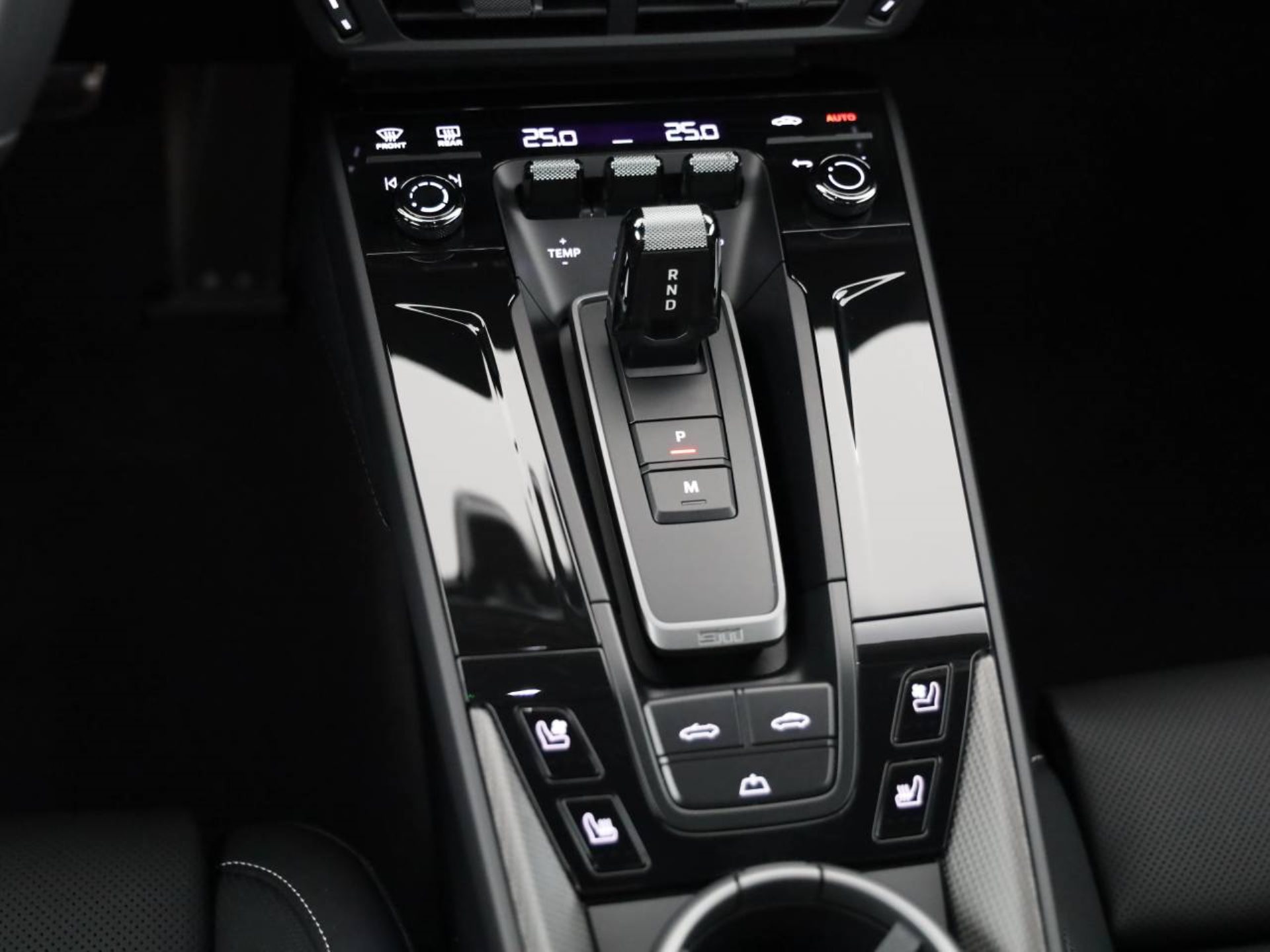 PORSCHE 911 Carrera 4S Cabriolet-image-15
