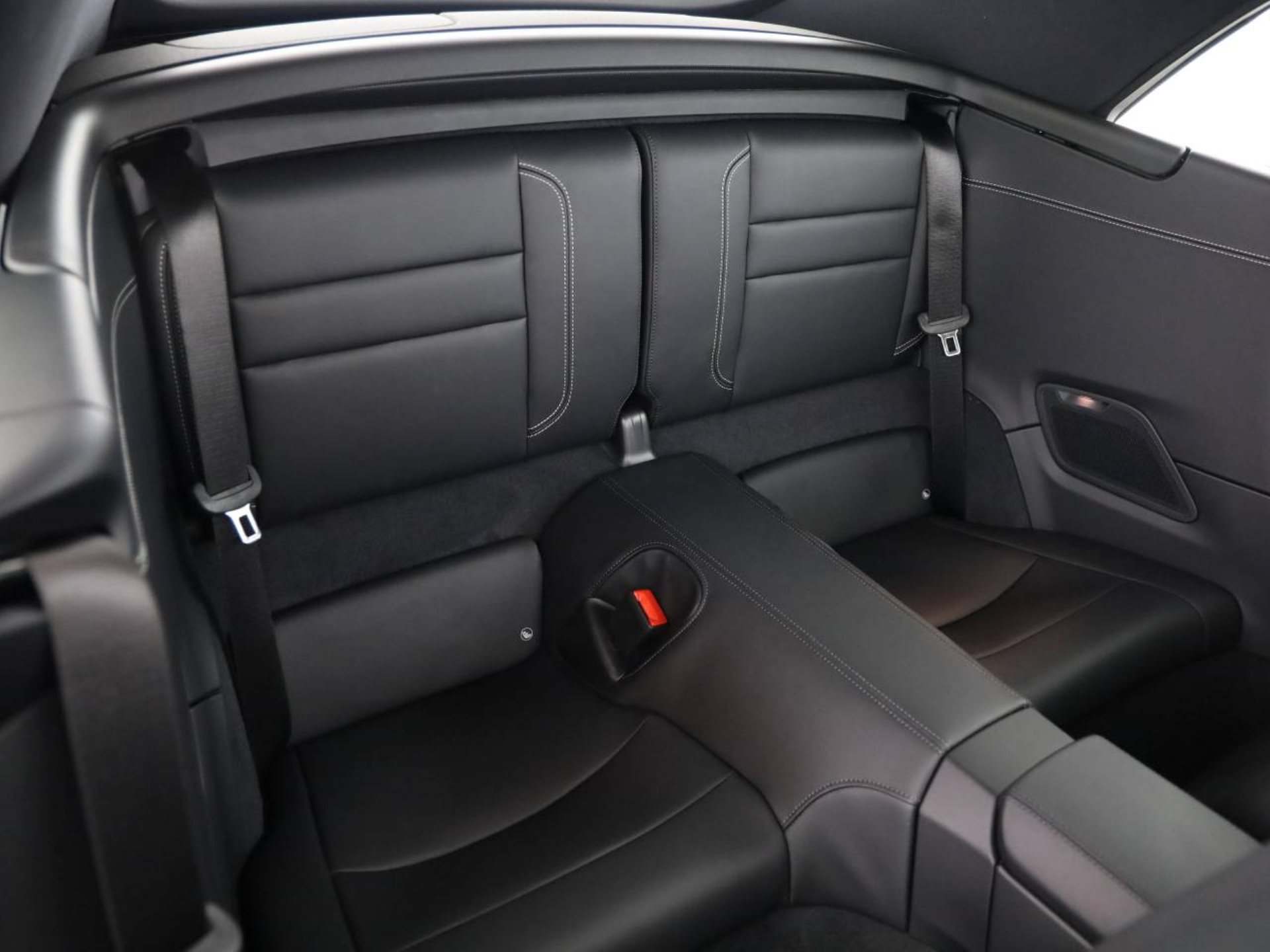 PORSCHE 911 Carrera 4S Cabriolet-image-18