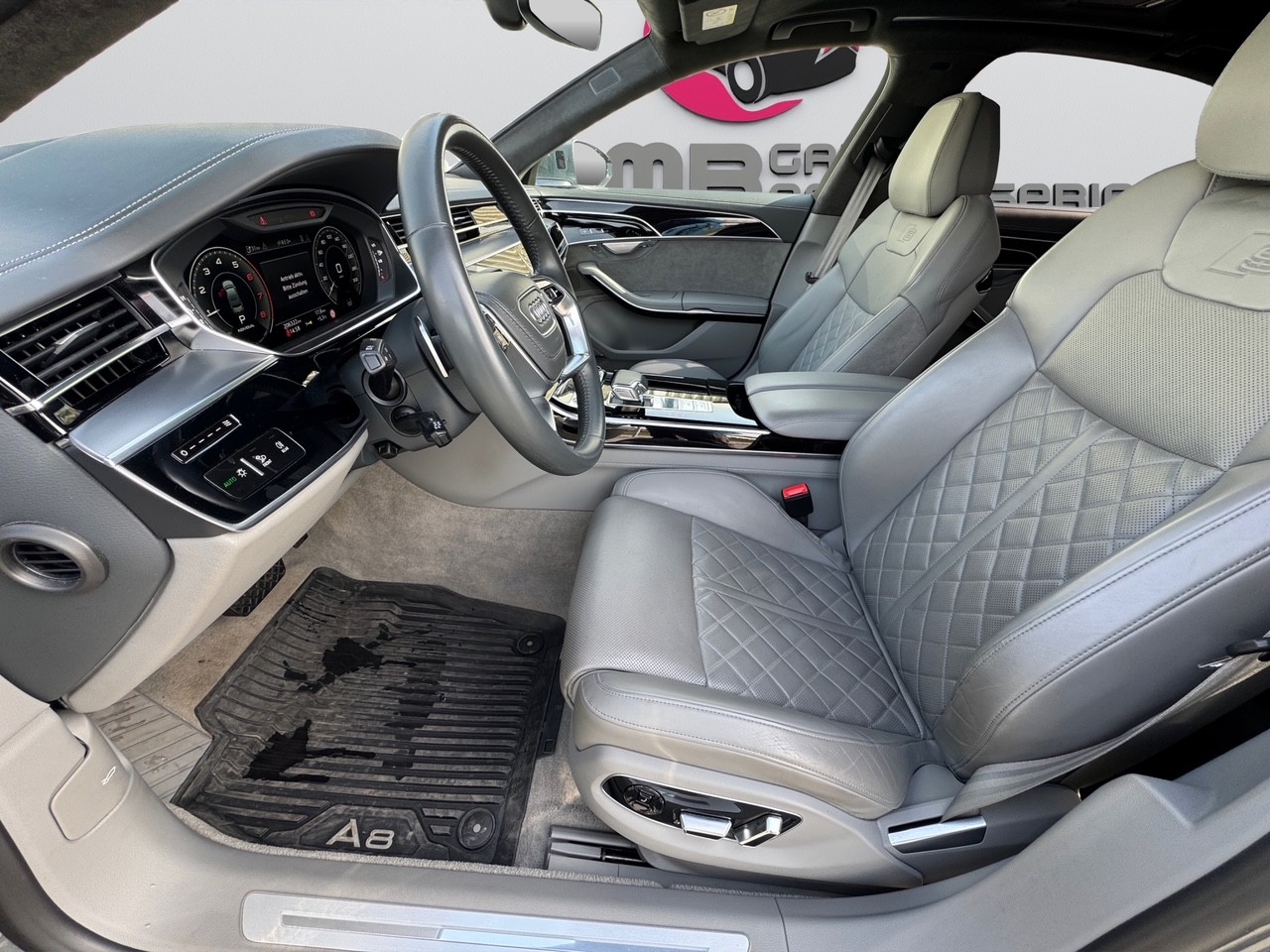 AUDI A8 60 L TFSI e quattro tiptronic-image-8