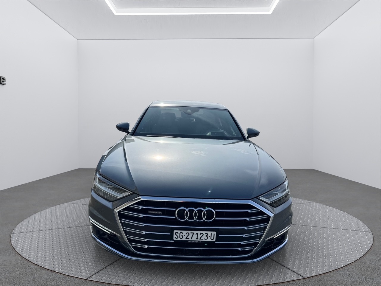 AUDI A8 60 L TFSI e quattro tiptronic-image-7