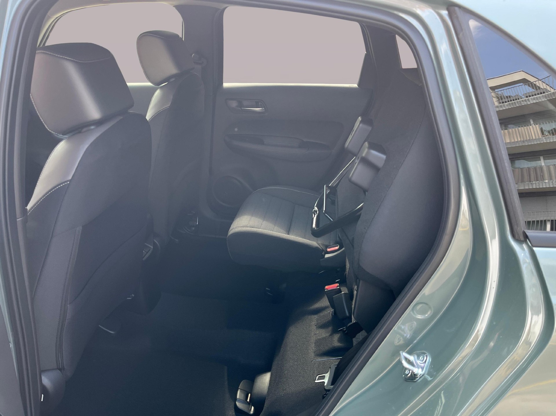 HONDA Jazz 1.5 i-MMD Crosstar Advance - mit Aktionsleasing 1.9% und 8 Jahren Garantie!-image-12
