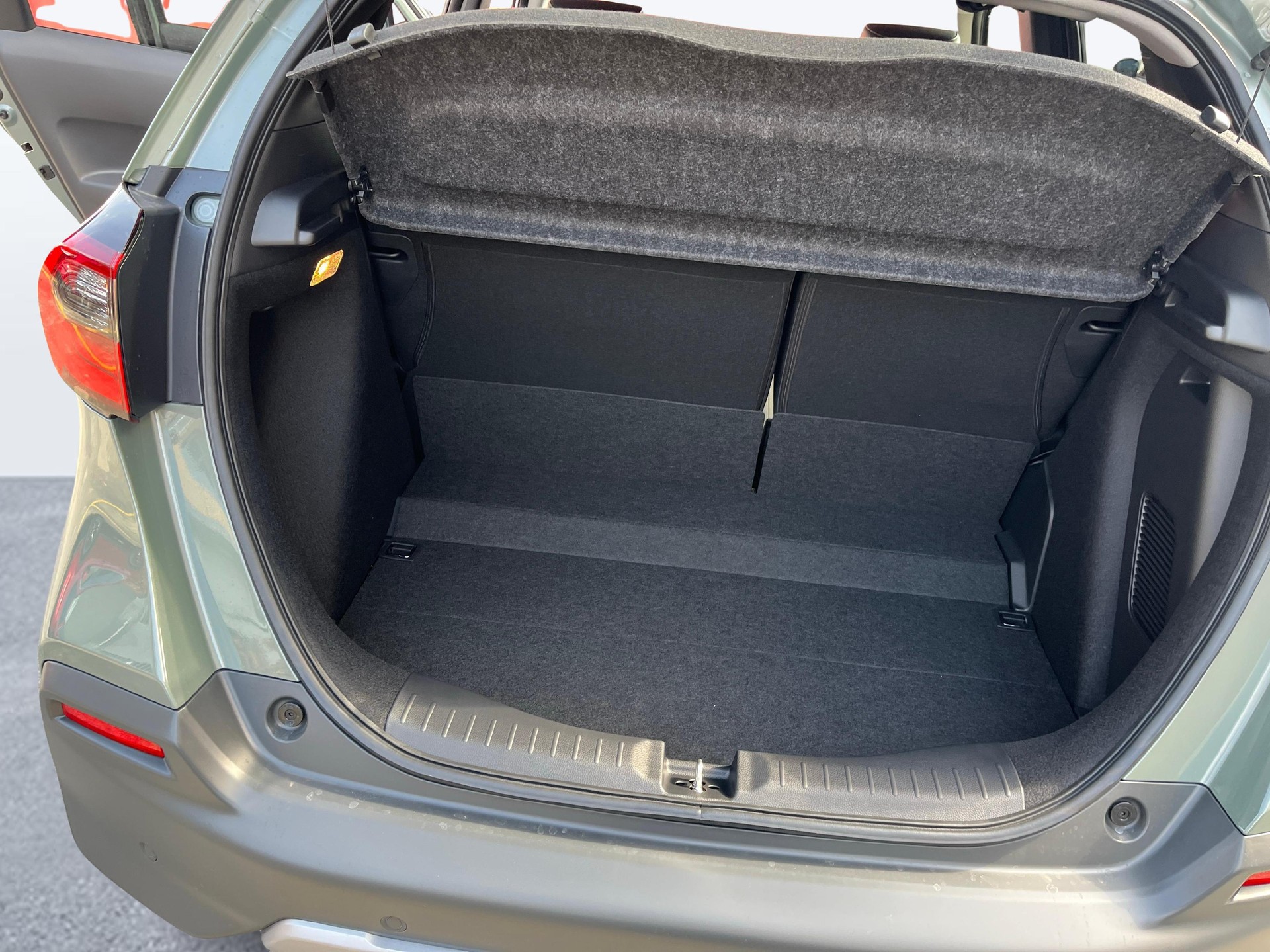HONDA Jazz 1.5 i-MMD Crosstar Advance - mit Aktionsleasing 1.9% und 8 Jahren Garantie!-image-11