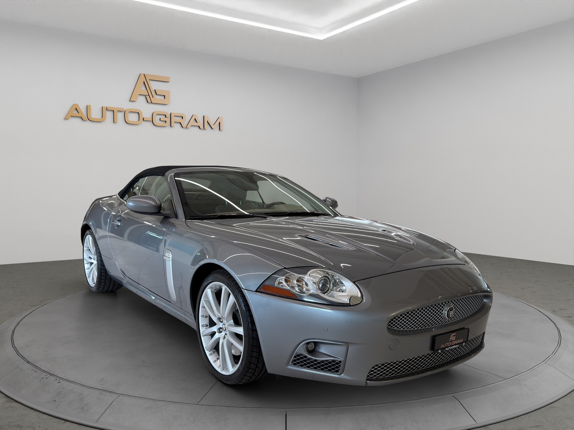 JAGUAR XKR 4.2 V8 SC Automatic-image-6