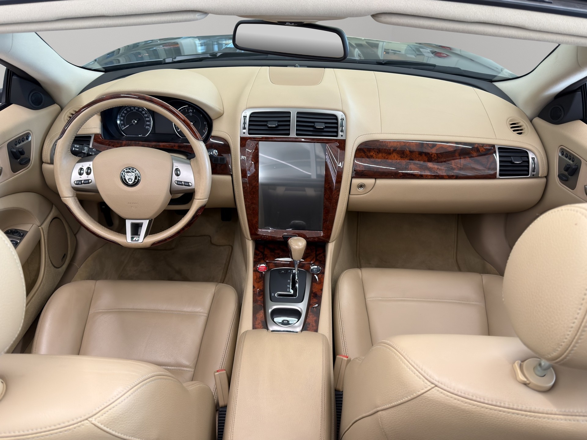 JAGUAR XKR 4.2 V8 SC Automatic-image-15
