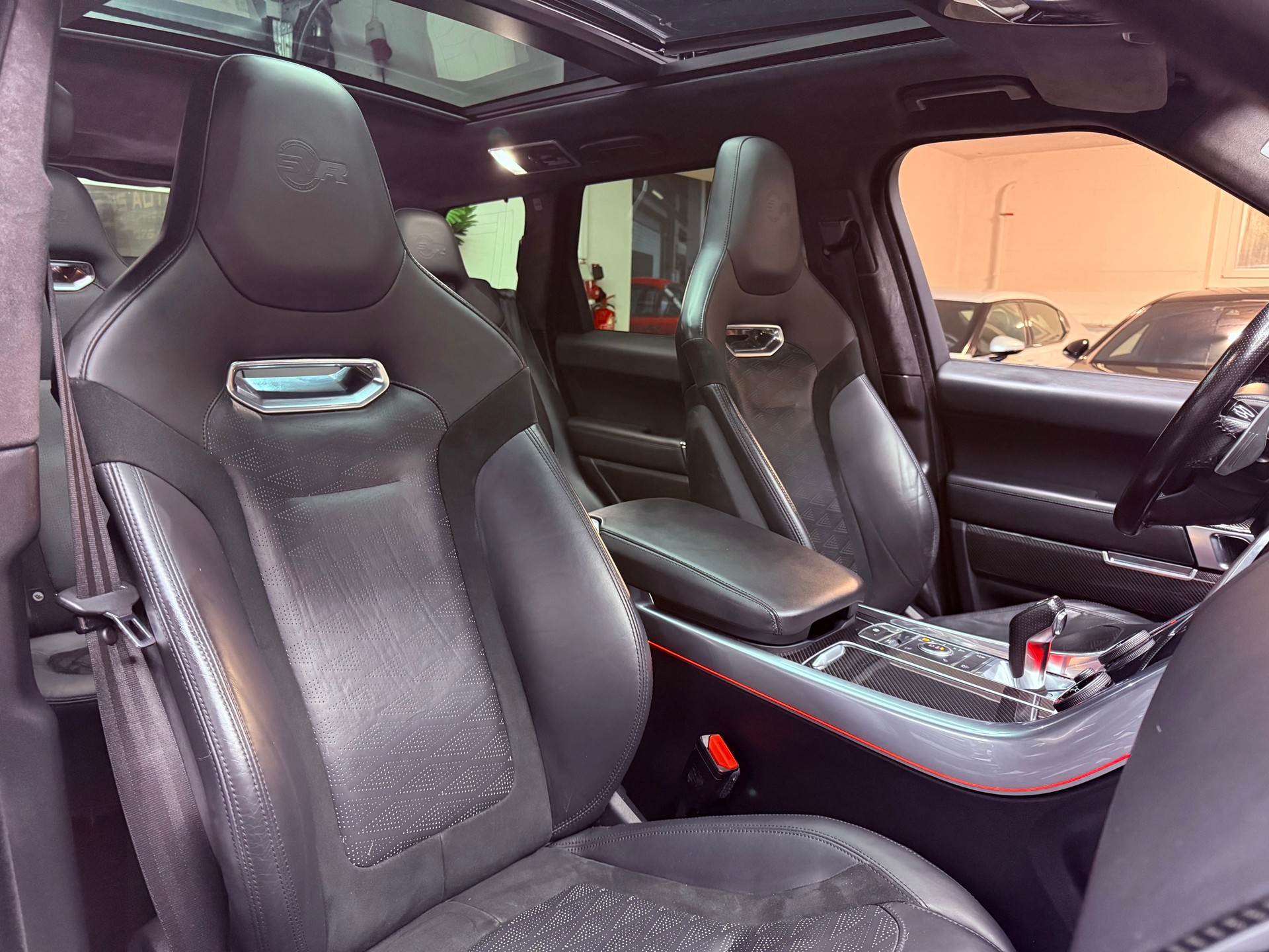 LAND ROVER Range Rover Sport 5.0 V8 S/C SVR Automatic-image-29