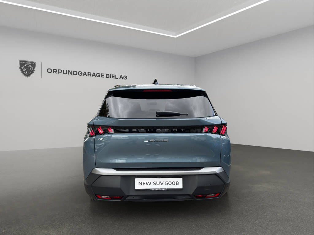 PEUGEOT 5008 e-Allure-image-3