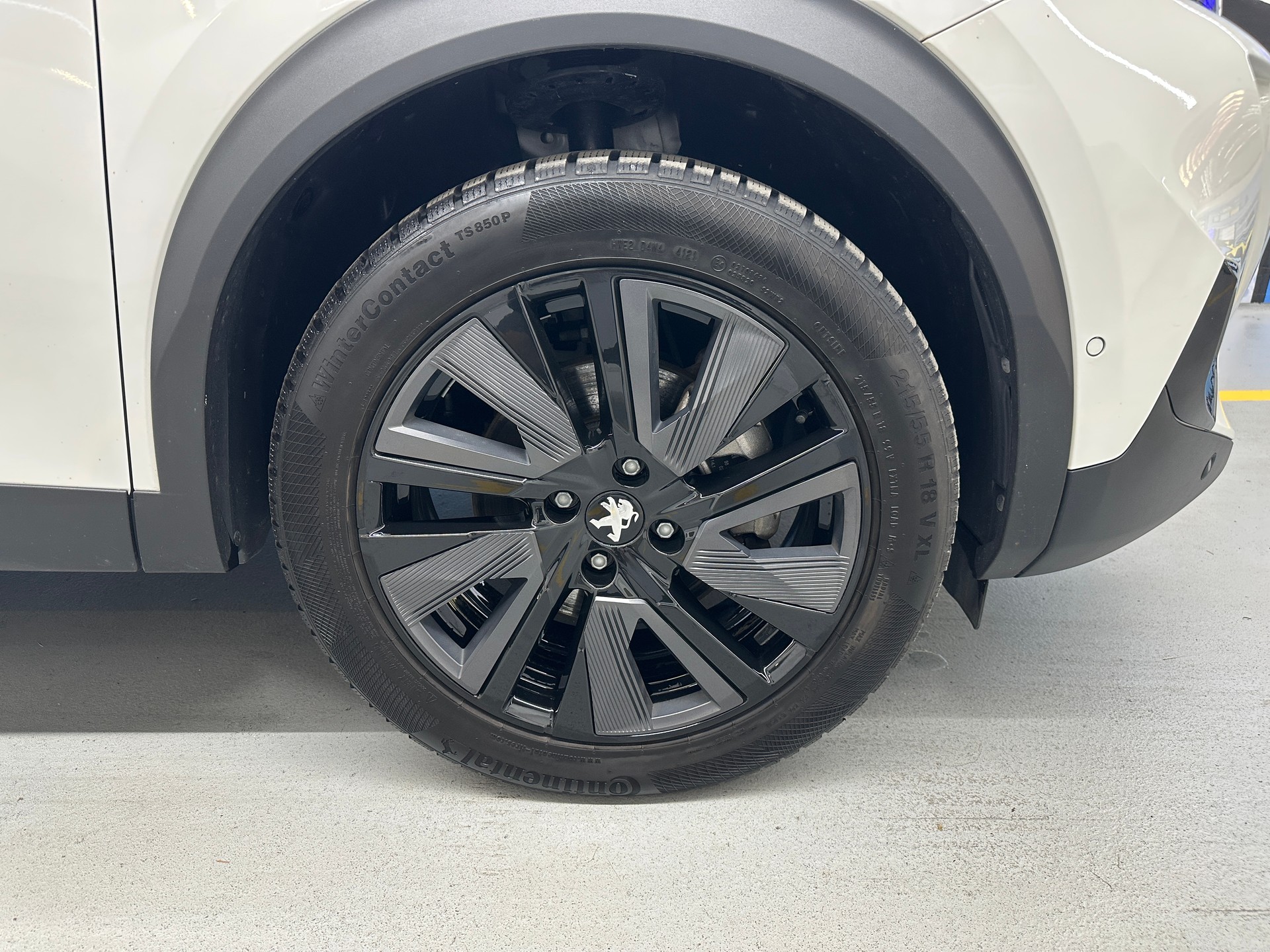 PEUGEOT 2008 e GT Pack-image-6