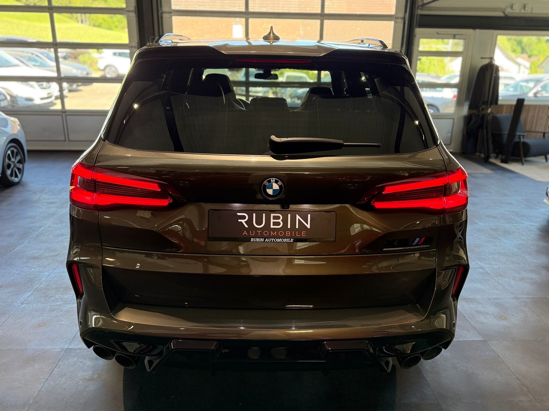 BMW X5M Competition Steptronic Competition-showroom-element-2