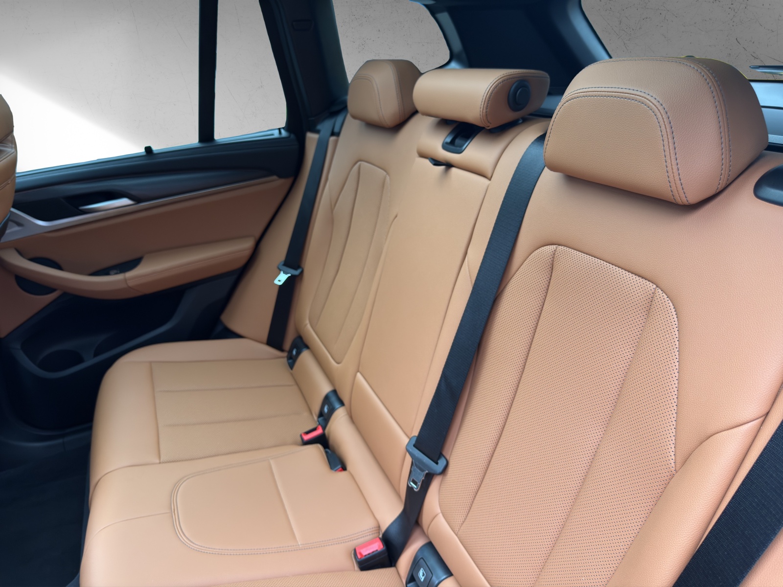 BMW X3 M40i-image-16