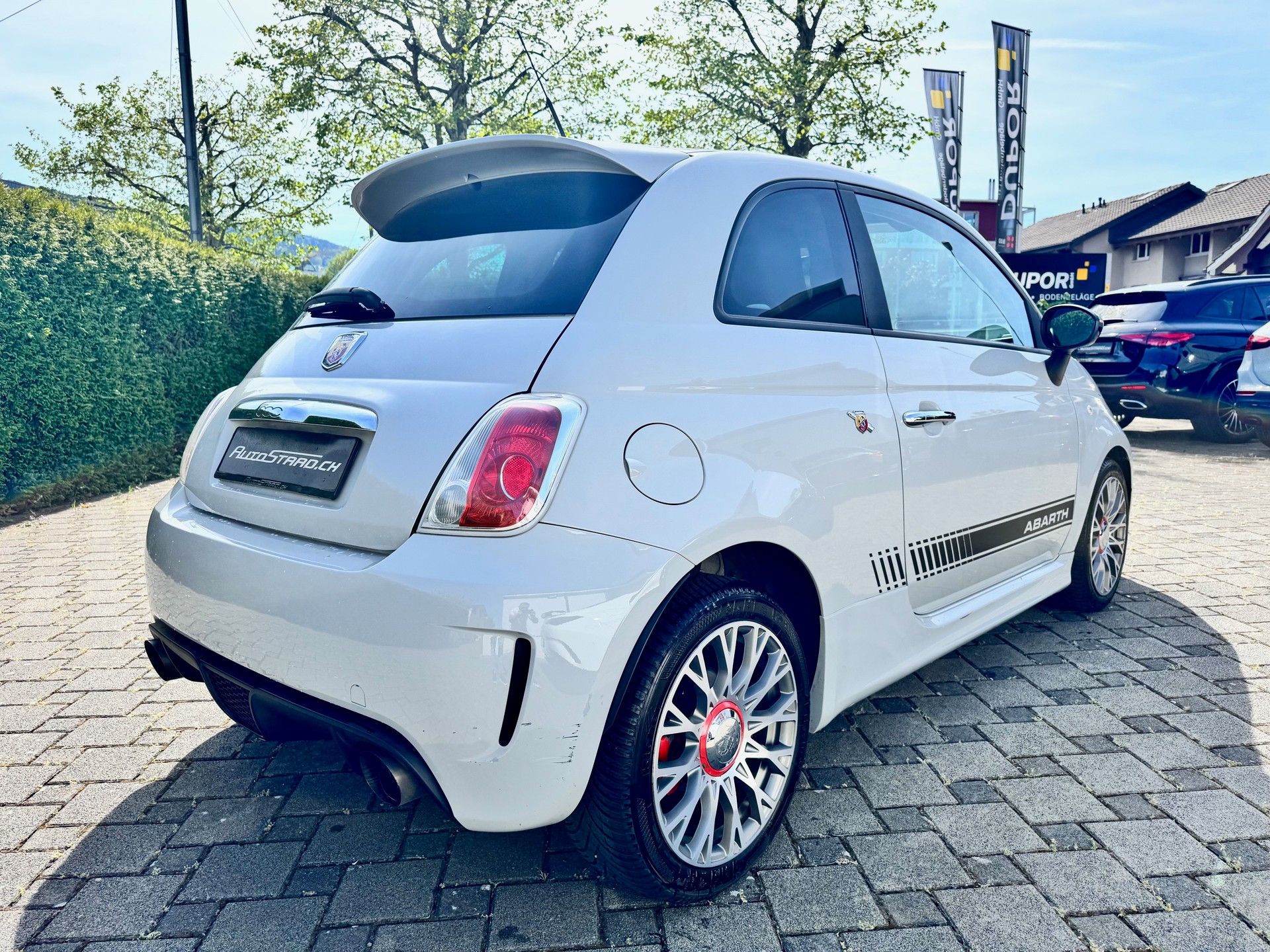 FIAT 500 1.4 16V Turbo Abarth-image-3