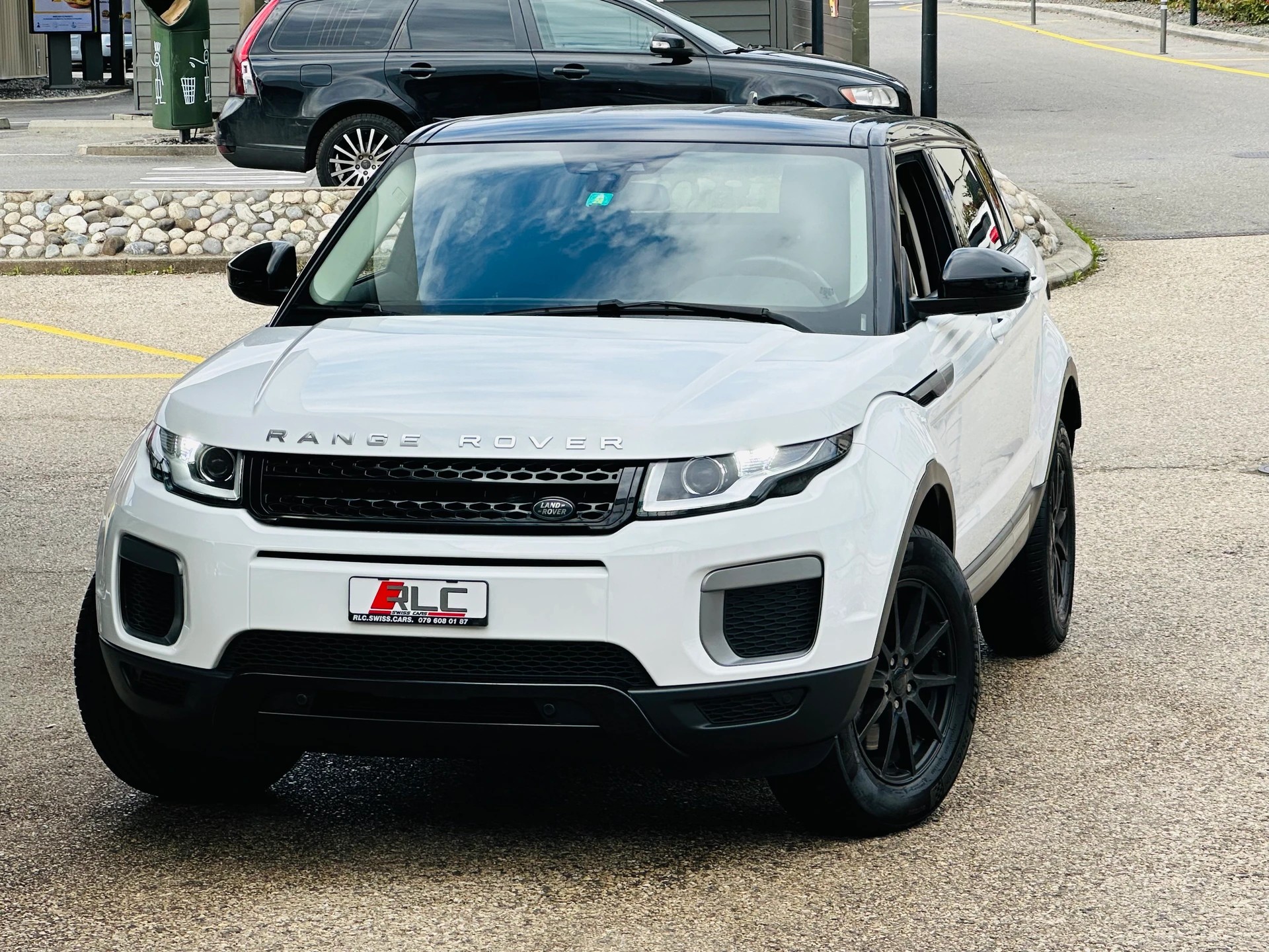 LAND ROVER Range Rover Evoque 2.0 TD4 Pure AT9-image-0