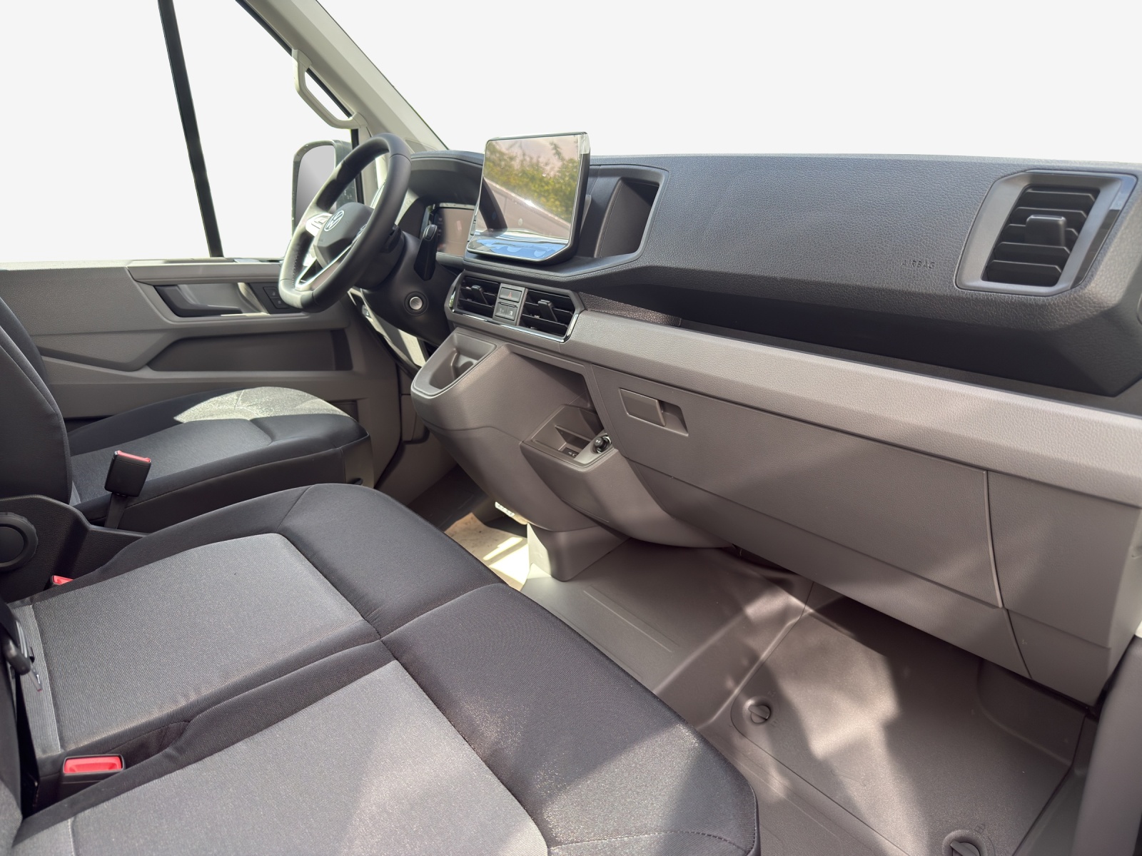 VW Crafter 35 2.0 TDI L3 HD A-image-12