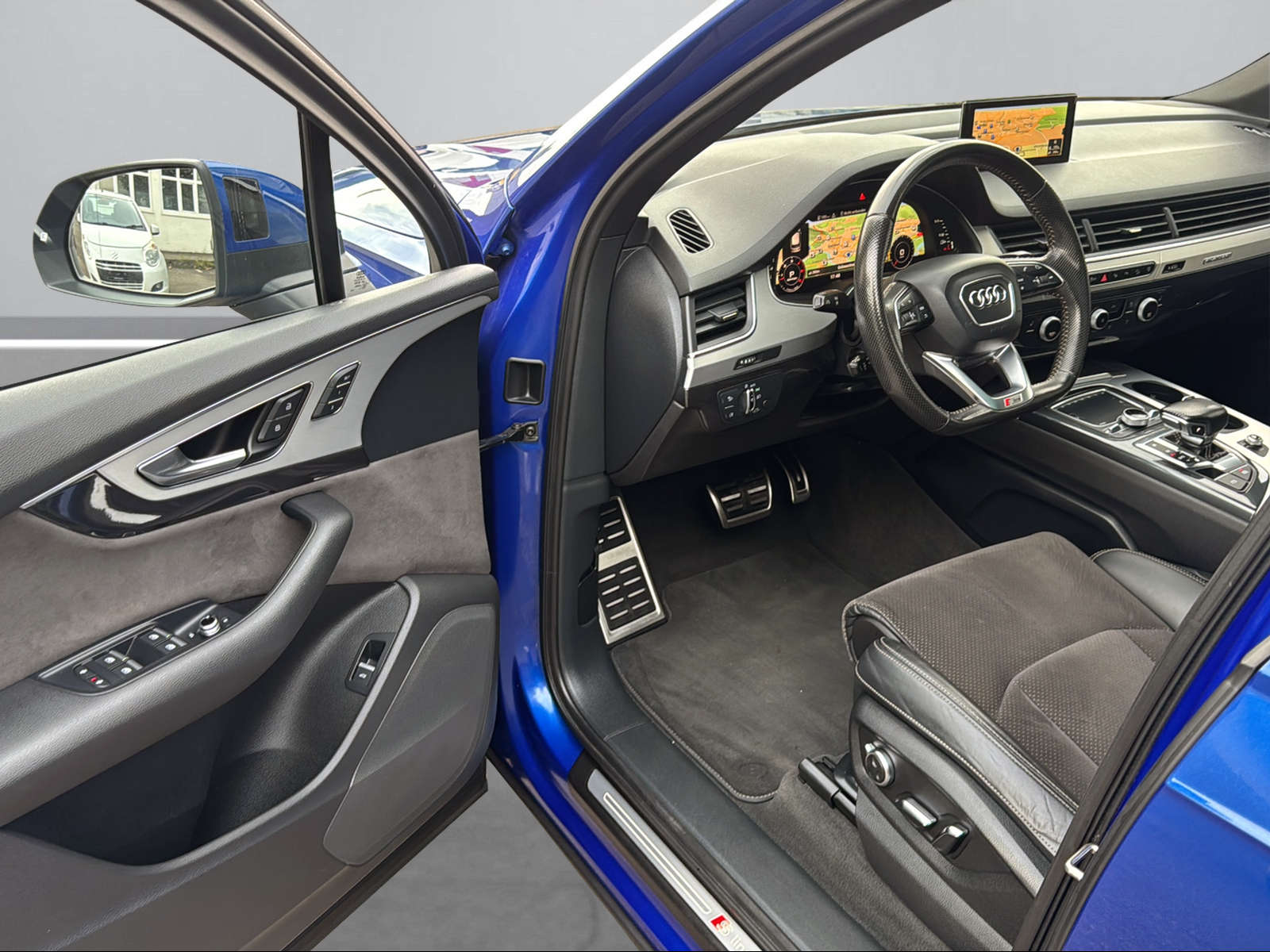 AUDI Q7 3.0 TDI ultra S-Line quattro tiptronic-image-9