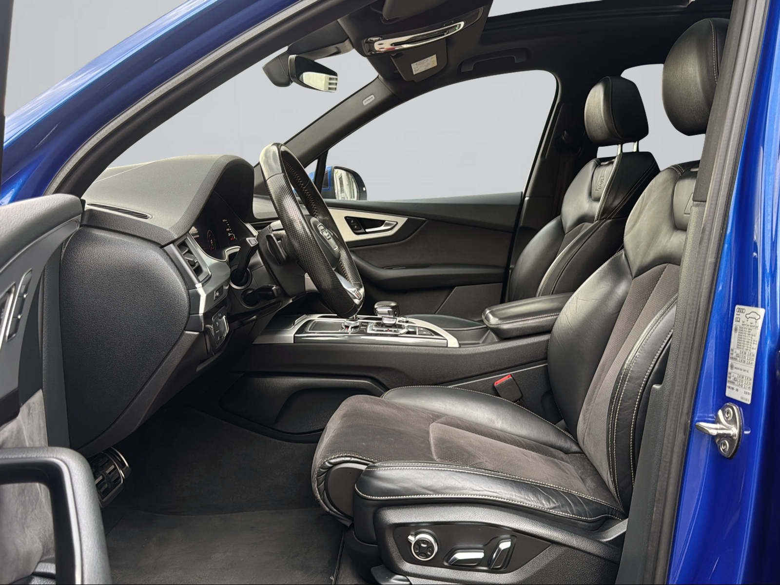 AUDI Q7 3.0 TDI ultra S-Line quattro tiptronic-image-8