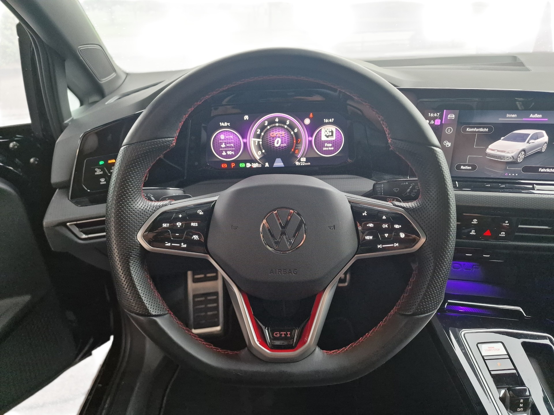 VW Golf 2.0 TSI GTI Clubsport DSG Pano 36Mt Gara-image-13