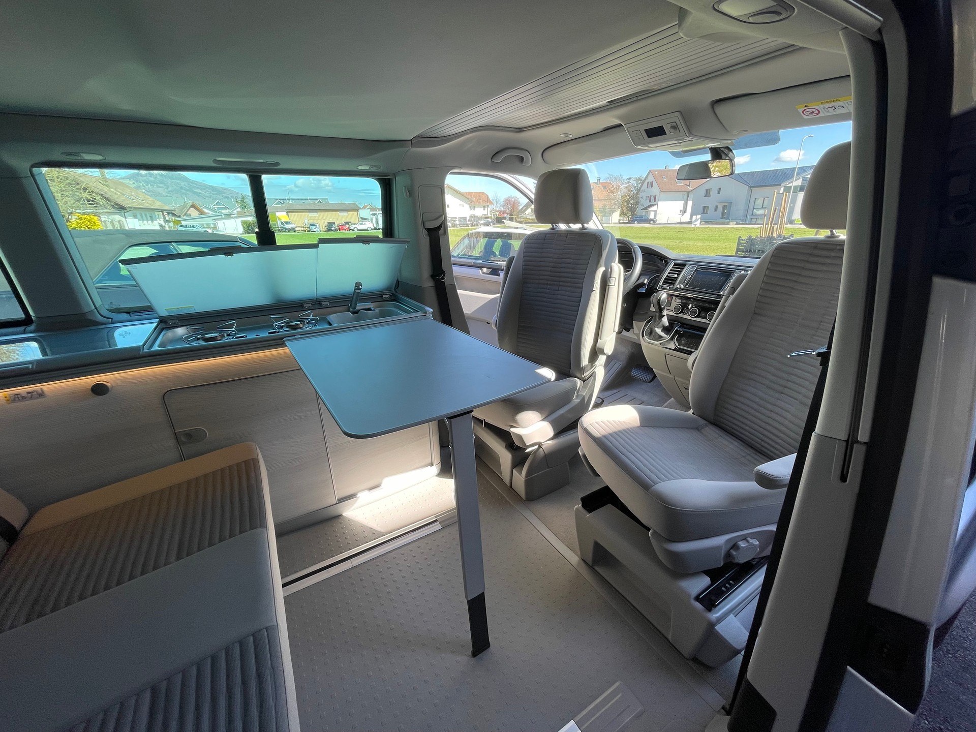VW T6 California 2.0 TDI Coast Edition DSG-image-12