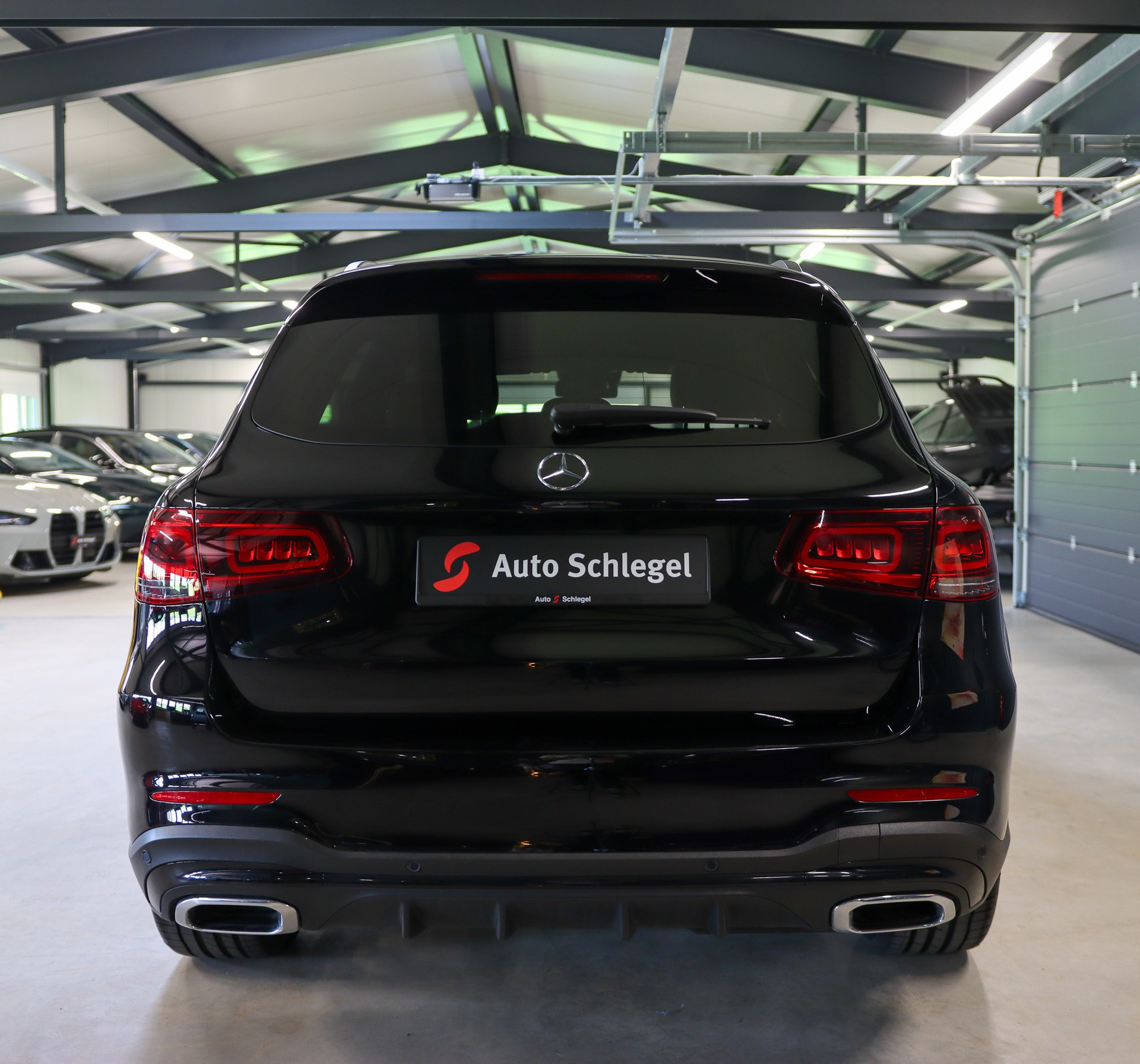 MERCEDES-BENZ GLC 220 d AMG Line 4Matic 9G-Tronic-image-4