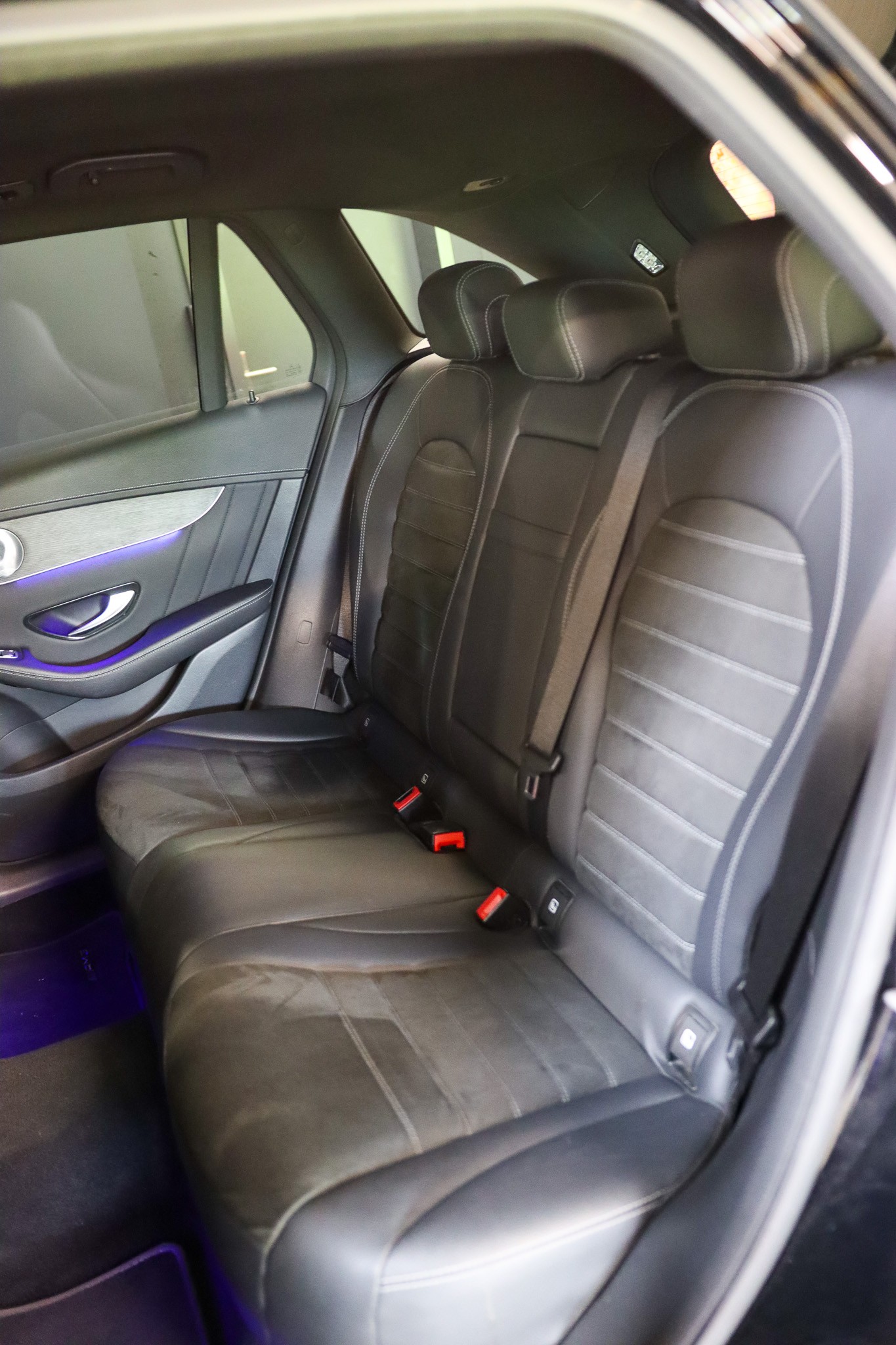 MERCEDES-BENZ GLC 220 d AMG Line 4Matic 9G-Tronic-image-14