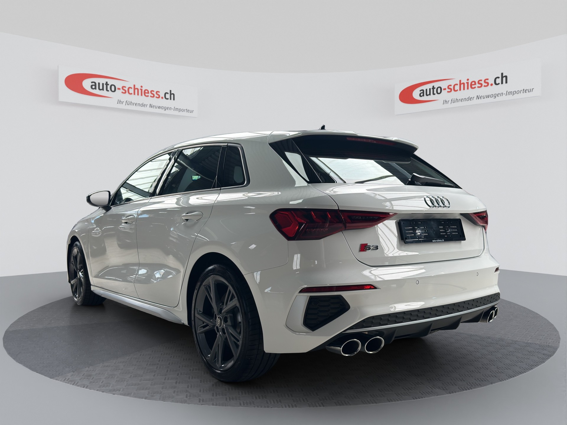 AUDI S3 Sportback 2.0 TFSI quattro S-tronic-image-2