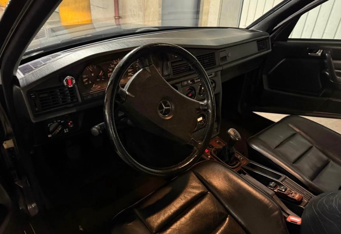 MERCEDES-BENZ 190 E 2.3-16-image-5