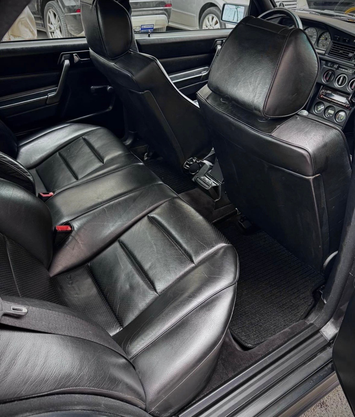 MERCEDES-BENZ 190 E 2.3-16-image-6