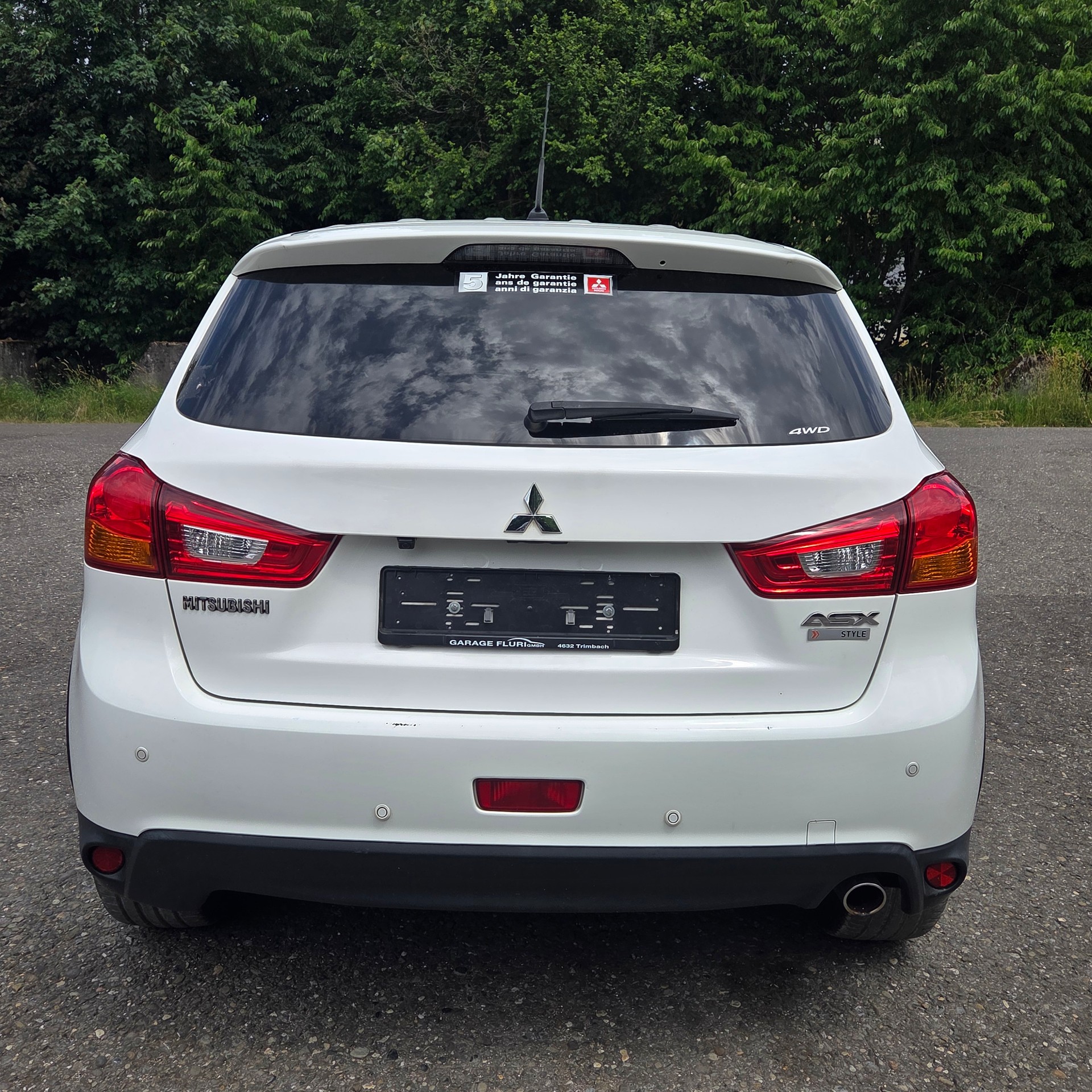 MITSUBISHI ASX 2.2 DID Celebration 300K 4WD Automatic-image-6