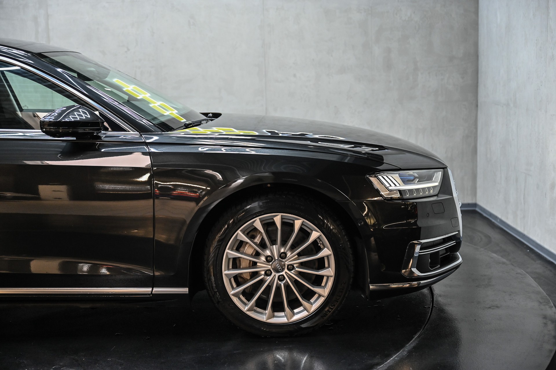 AUDI A8 L 55 TFSI quattro-image-12