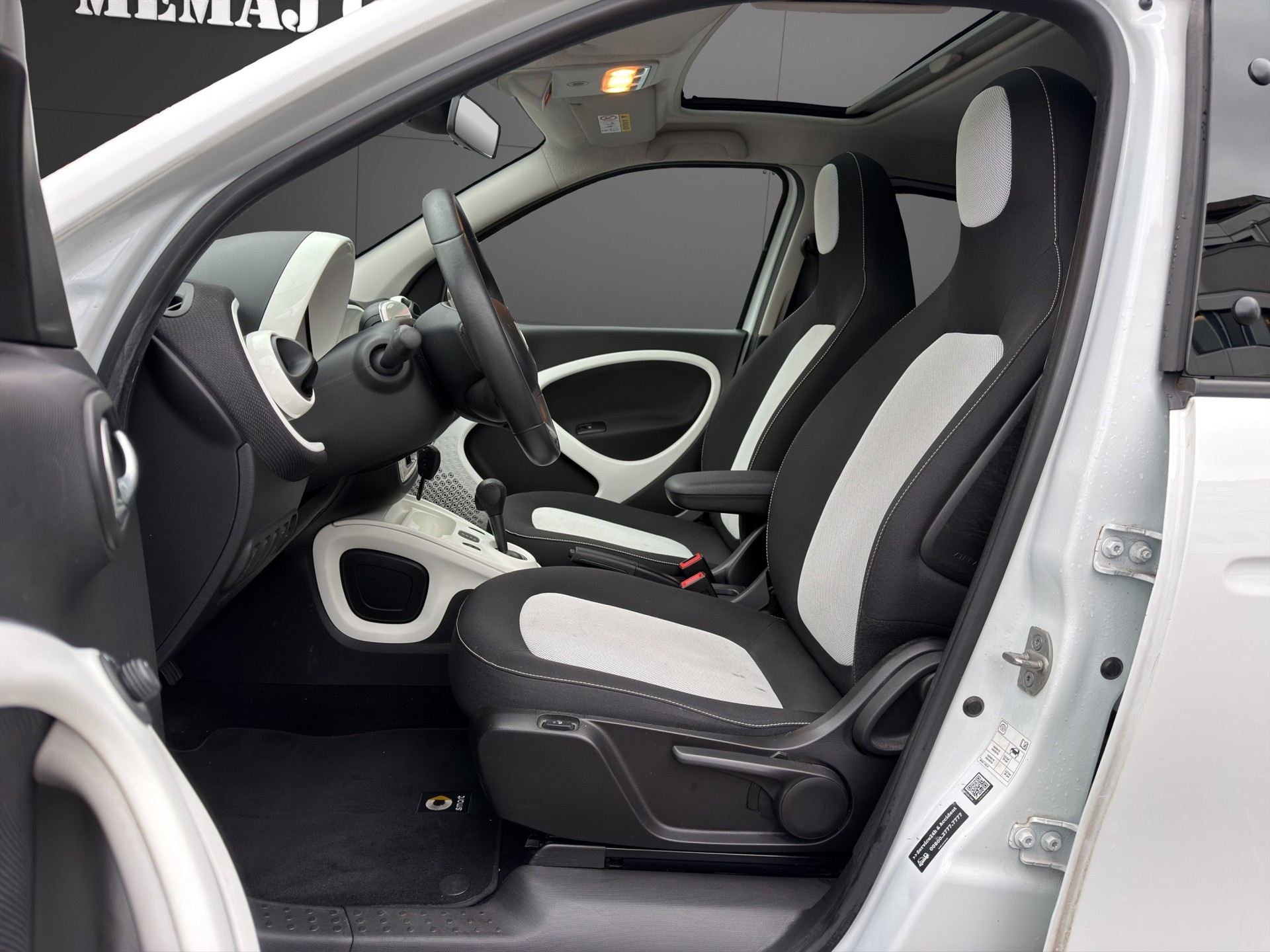 SMART forfour prime Automat 90 PS Panorama Dach-image-10
