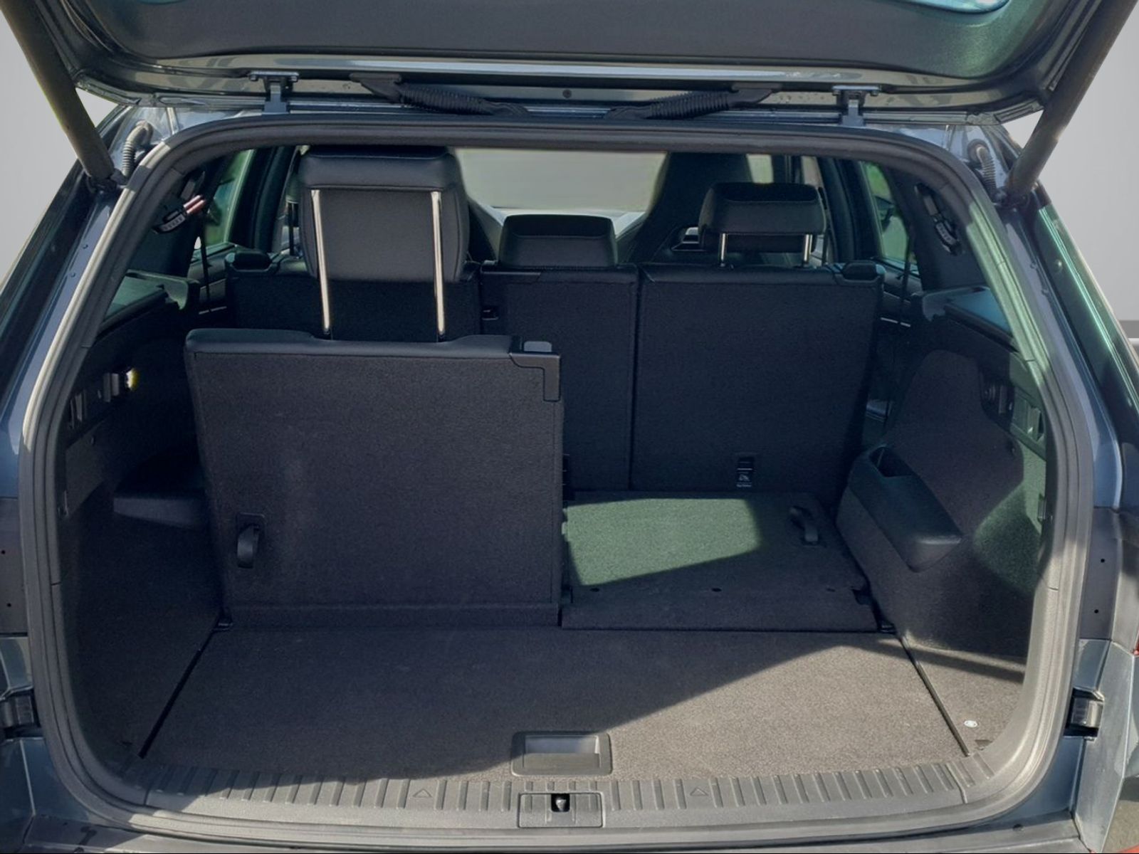 SKODA Kodiaq 2.0 TSI 4x4 Sport Line-image-7