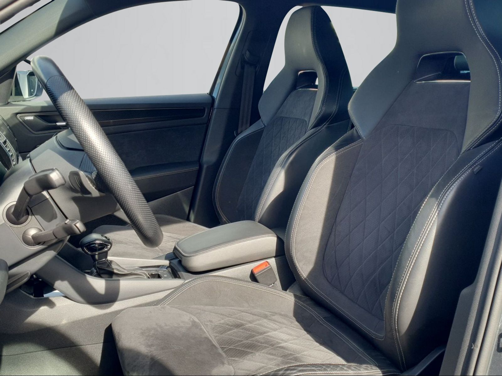 SKODA Kodiaq 2.0 TSI 4x4 Sport Line-image-4