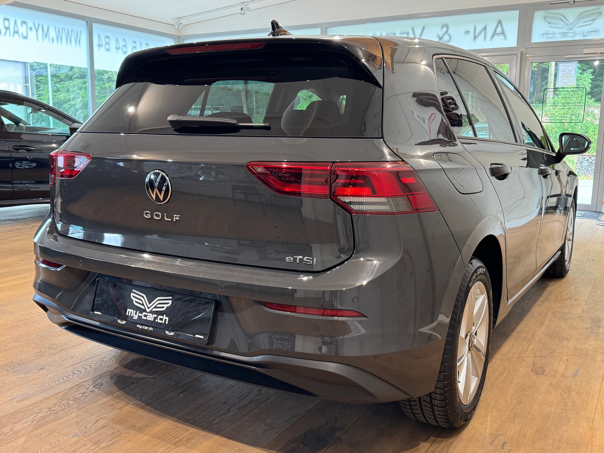 VW Golf 1.0 eTSI mHEV ACTLife DSG || CH-FZG || RÜCKFAHRKAMERA || IQ LED MATRIX || AMBIENTE-image-11