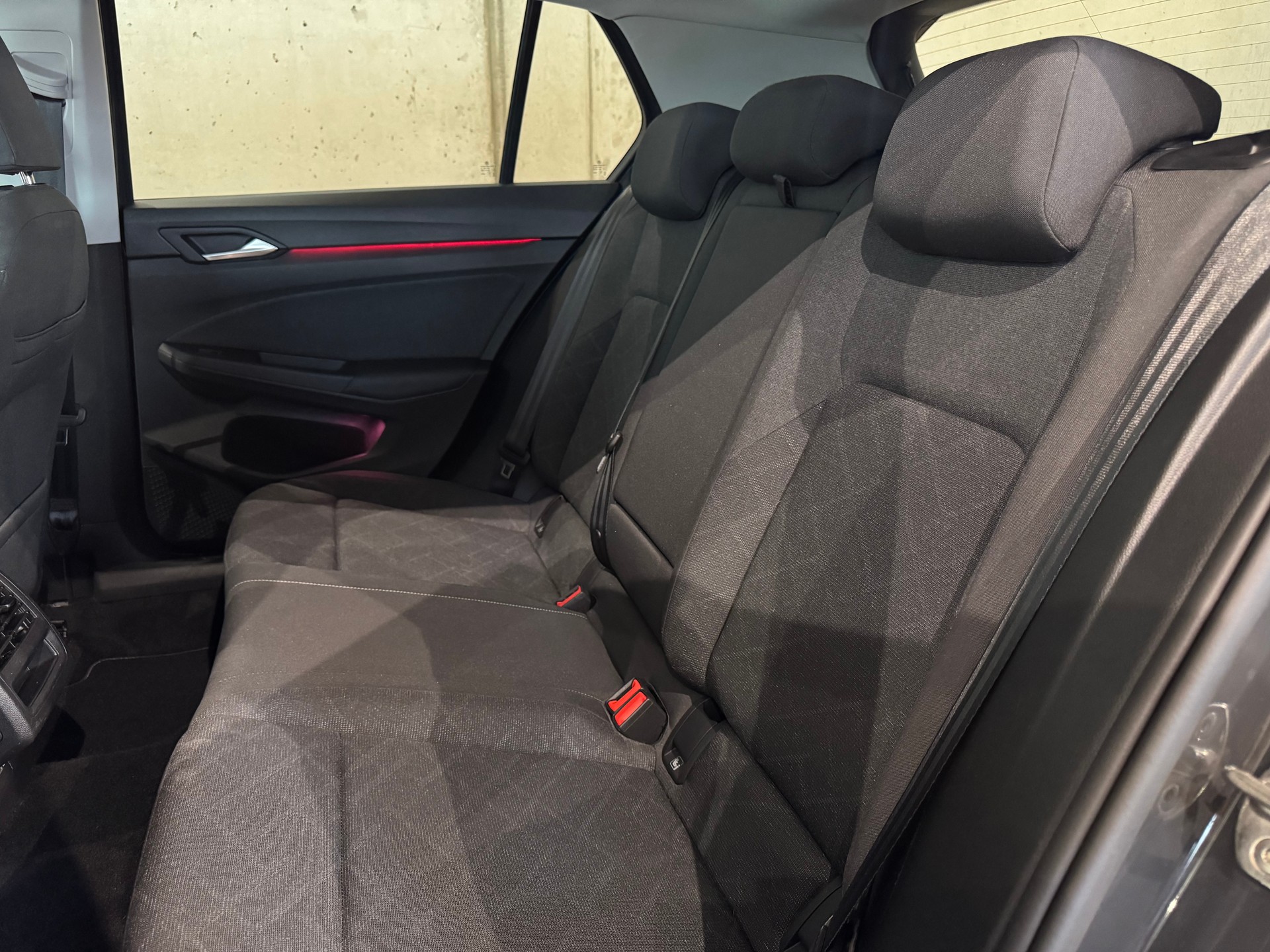 VW Golf 1.0 eTSI mHEV ACTLife DSG || CH-FZG || RÜCKFAHRKAMERA || IQ LED MATRIX || AMBIENTE-image-30