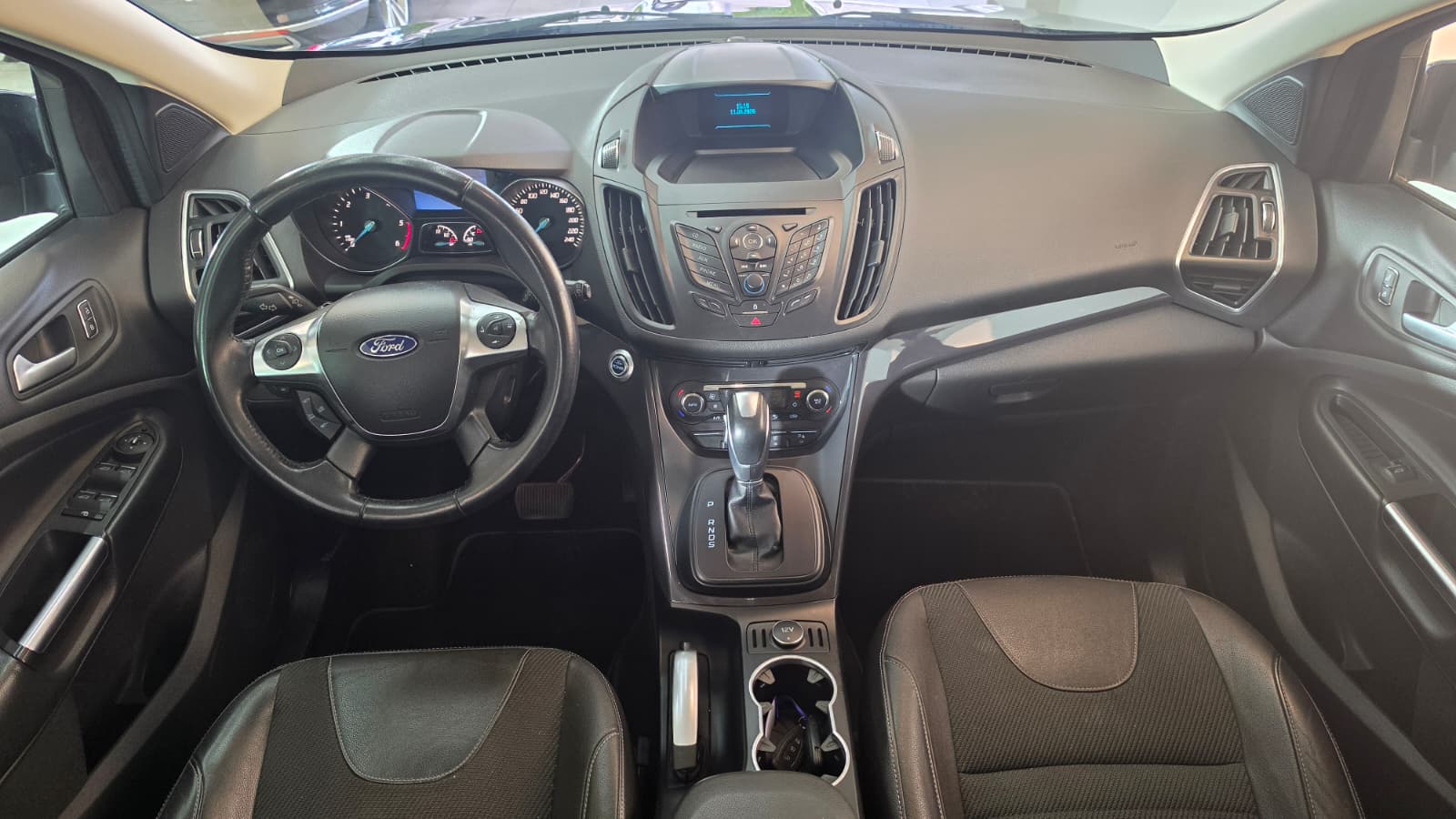 FORD Kuga 2.0 TDCi Titanium 4WD PowerShift, FRISCH AB MFK UND FRISCH AB SERVICE-image-6