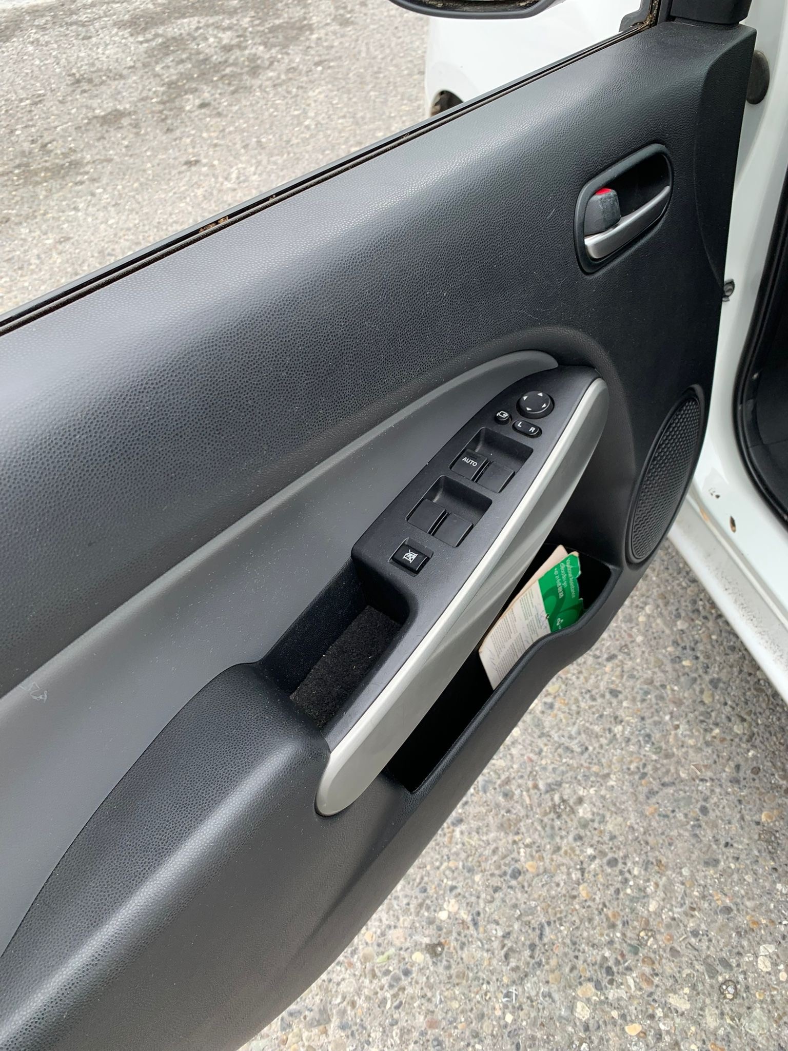 MAZDA 2 1.3i 16V Exclusive (Klima * Multimedia * Multilenkrad * BO4 ** KUPPLUNG MUSS ERSETZEN)-image-14
