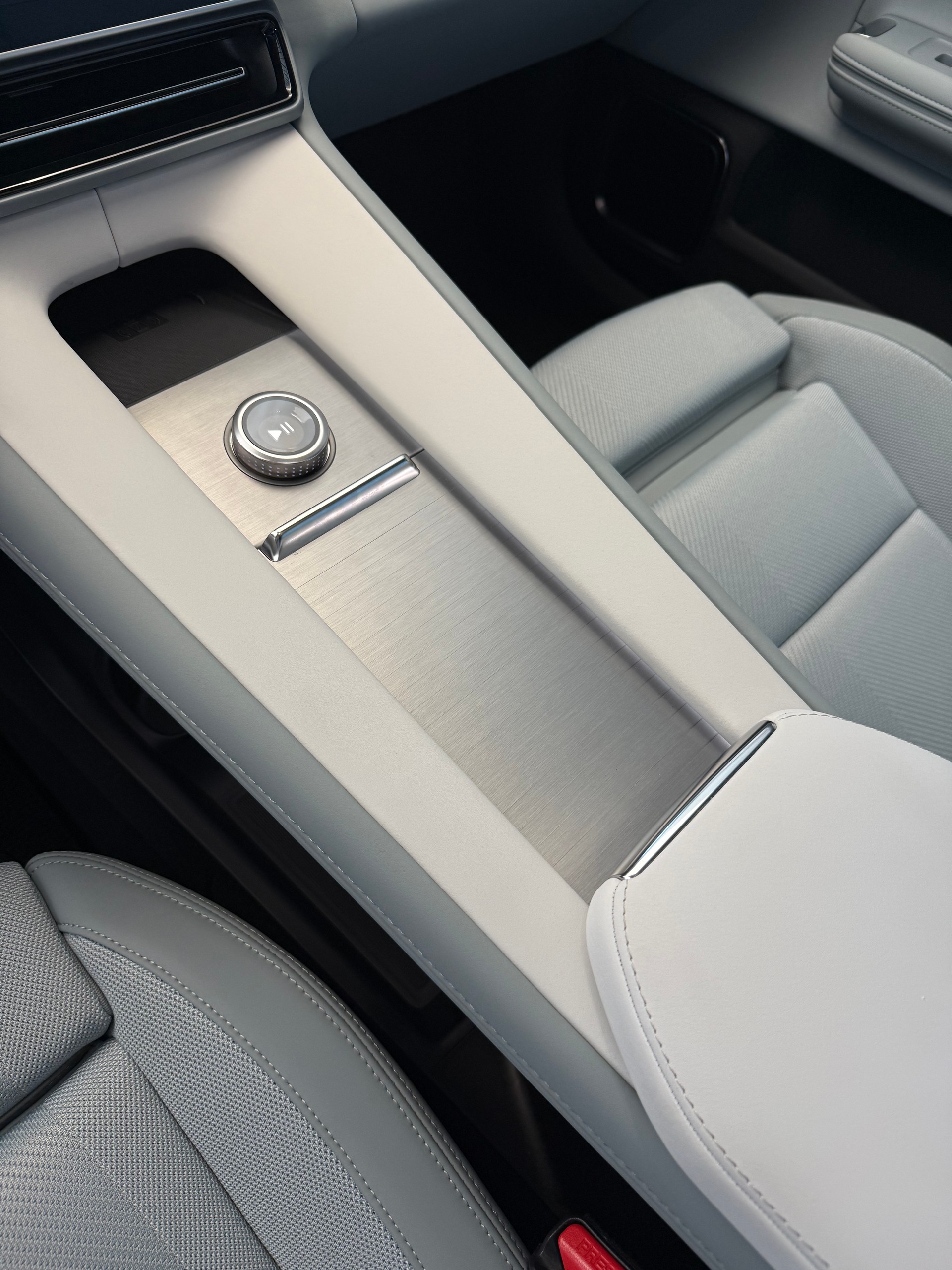 POLESTAR Polestar 4 Long Range Single 100kWh Plus-image-7