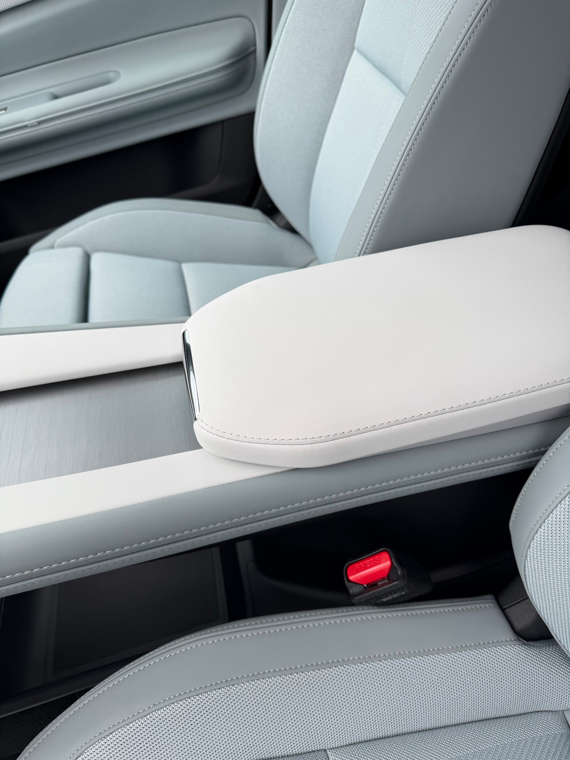 POLESTAR Polestar 4 Long Range Single 100kWh Plus-image-5