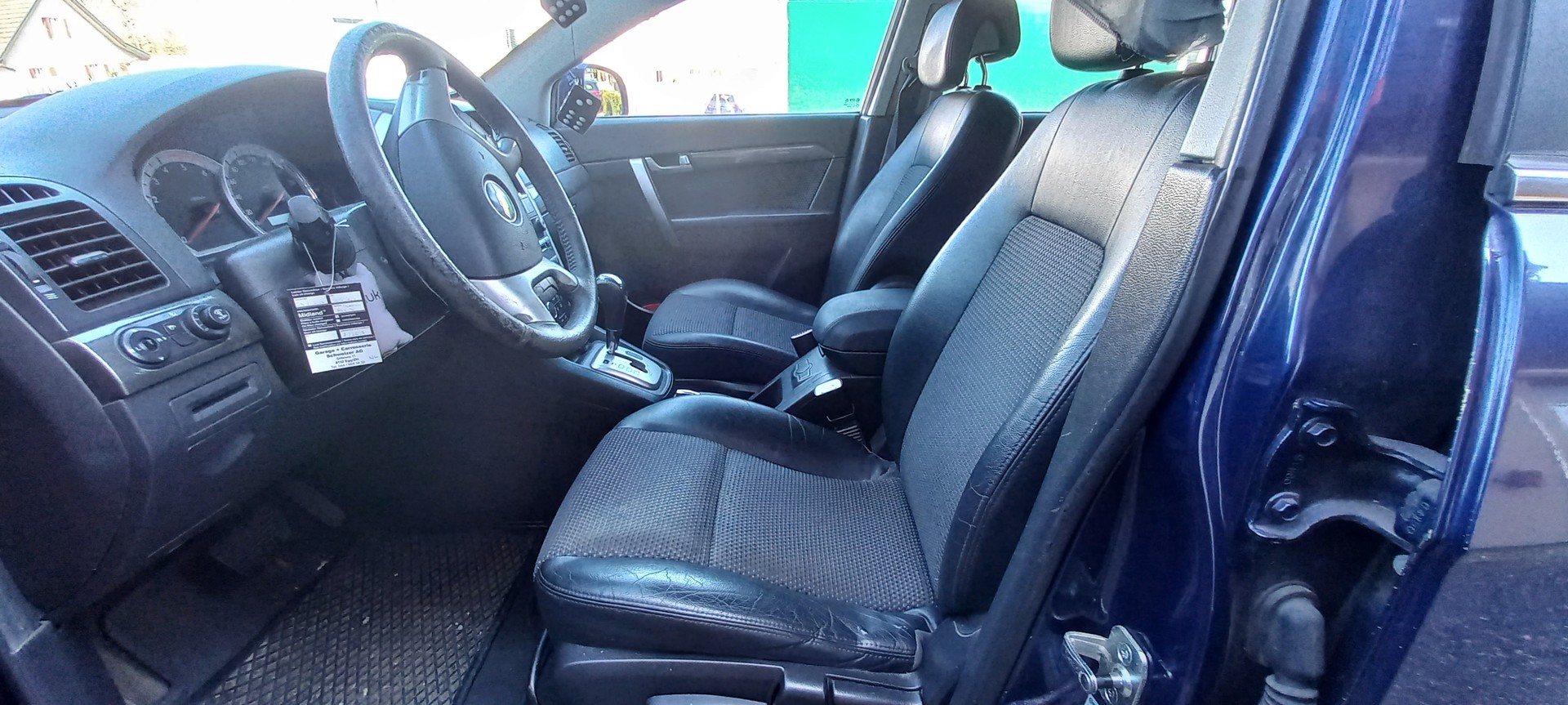 CHEVROLET Captiva 2.0 VCDi LS 4WD-image-9