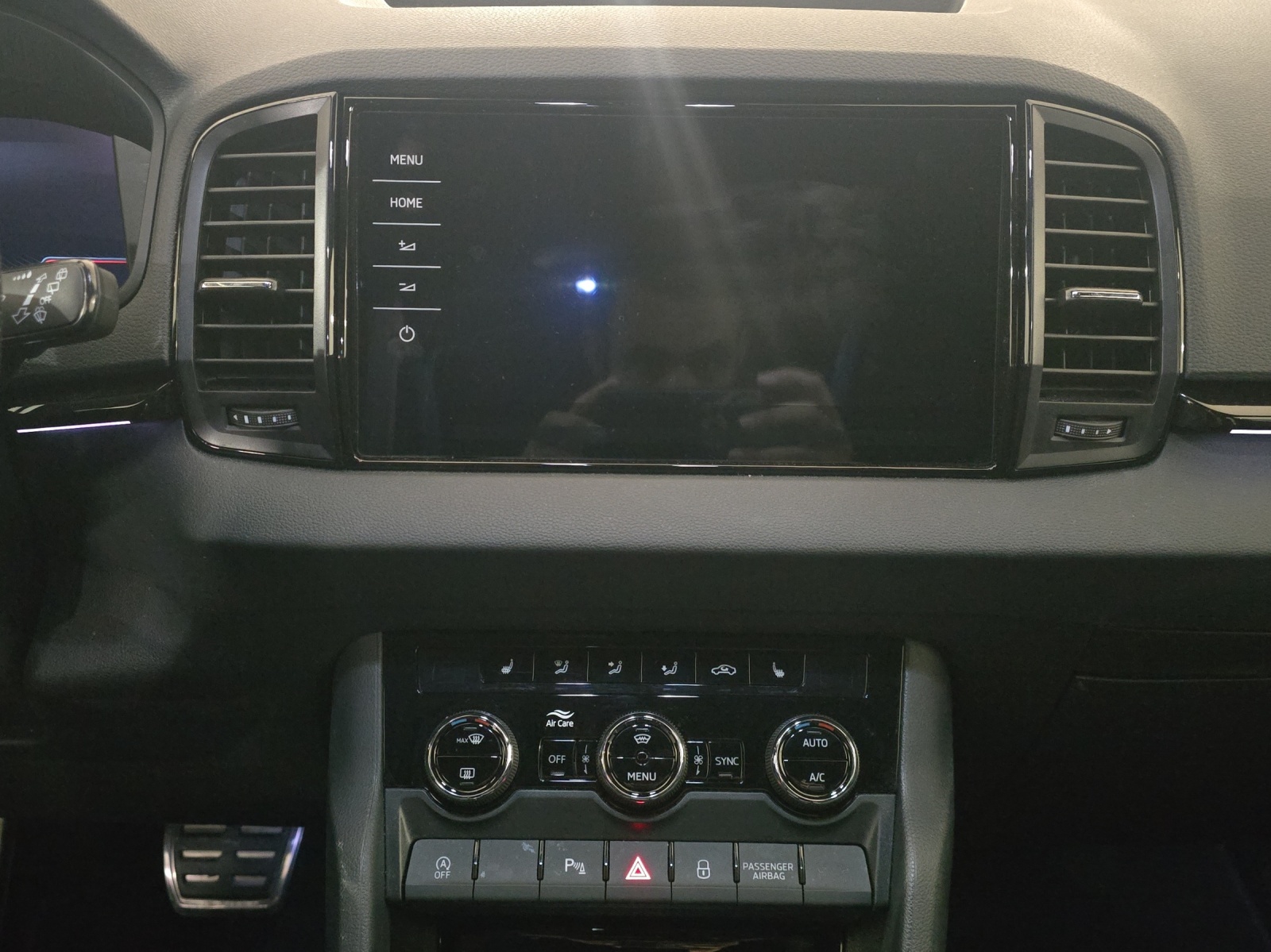 SKODA Karoq 2.0 TSI SportLine 4x4 DSG-image-10
