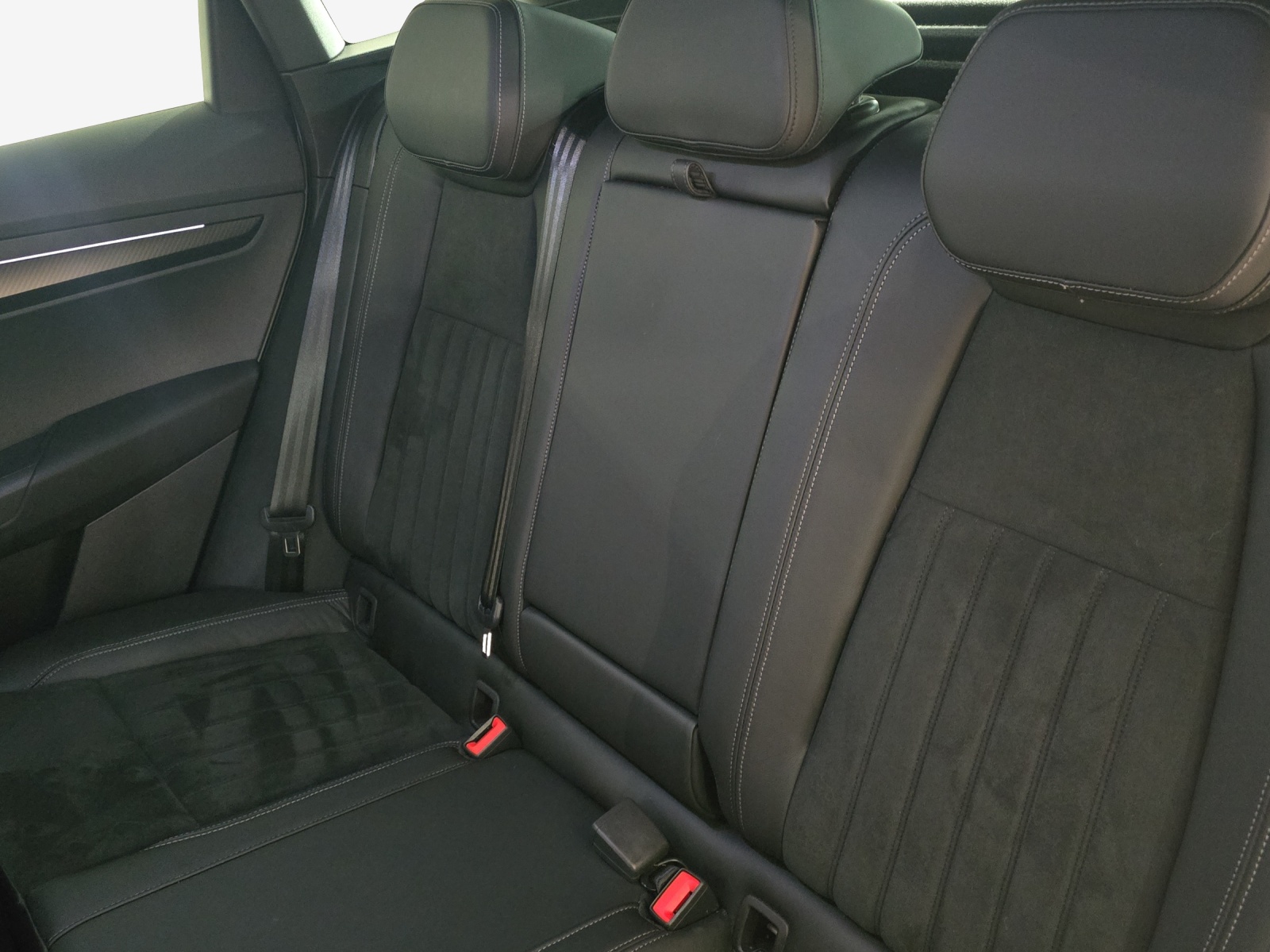 SKODA Karoq 2.0 TSI SportLine 4x4 DSG-image-11