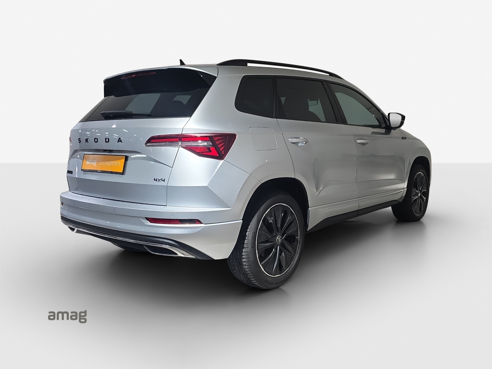 SKODA Karoq 2.0 TSI SportLine 4x4 DSG-image-4