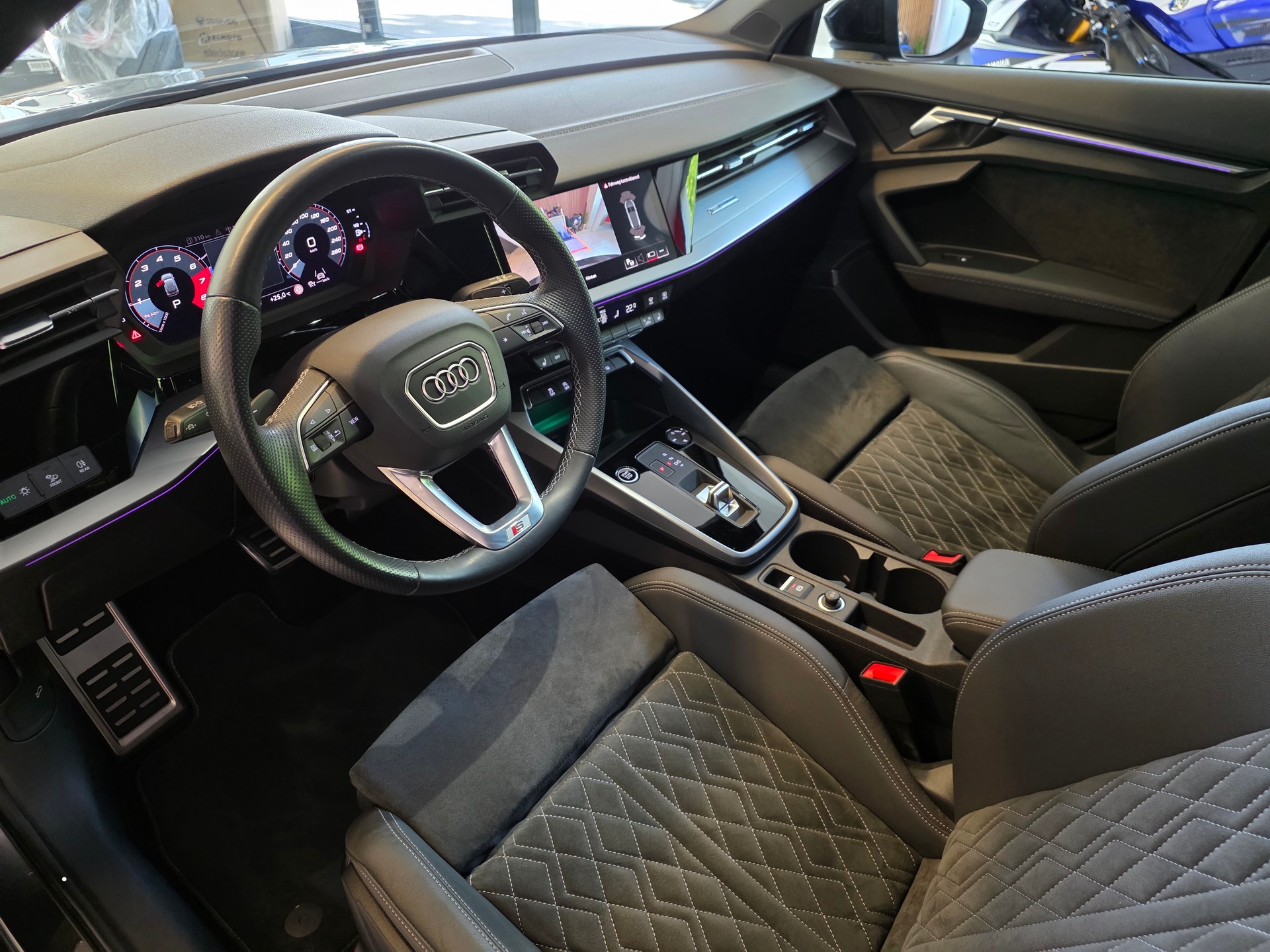 AUDI A3 Sportback 1.5 35 TFSI S Line (Innen & aussen) S-Tronic-image-3