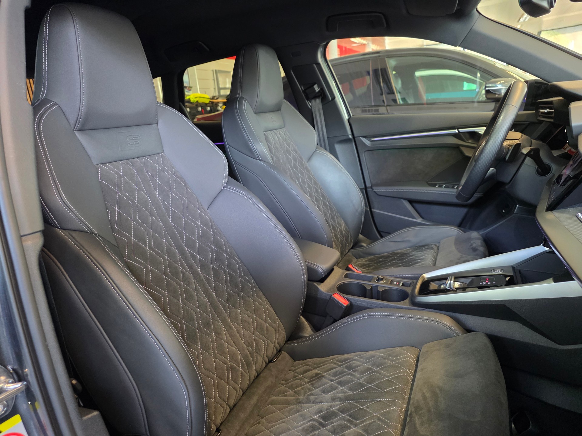AUDI A3 Sportback 1.5 35 TFSI S Line (Innen & aussen) S-Tronic-image-10