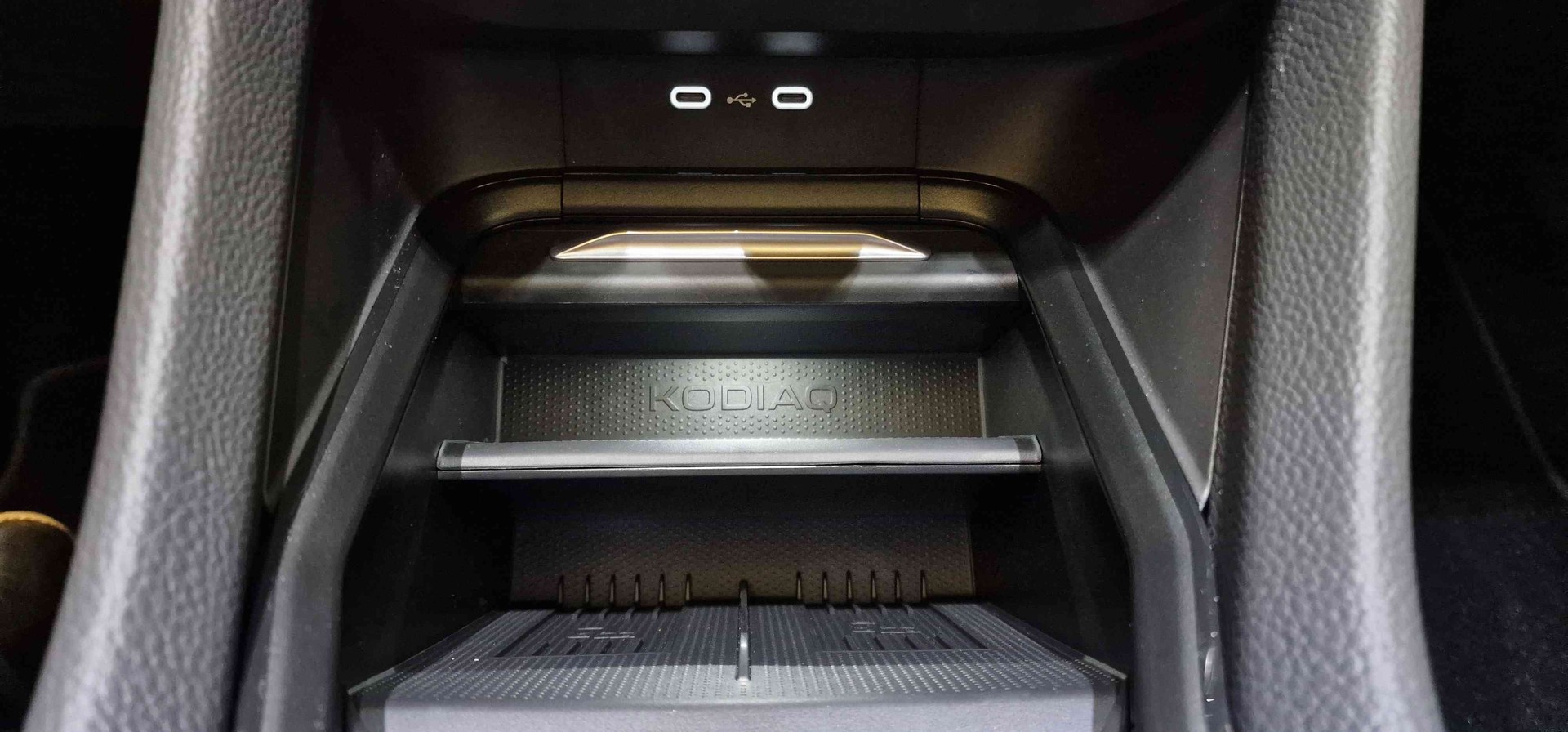 SKODA Kodiaq 2.0 TSI Selection 4x4-image-12
