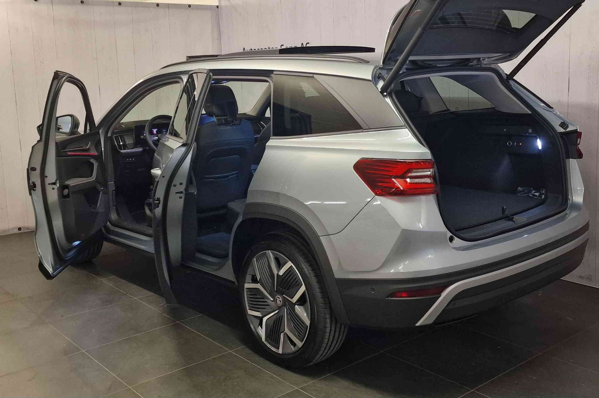 SKODA Kodiaq 2.0 TSI Selection 4x4-image-18