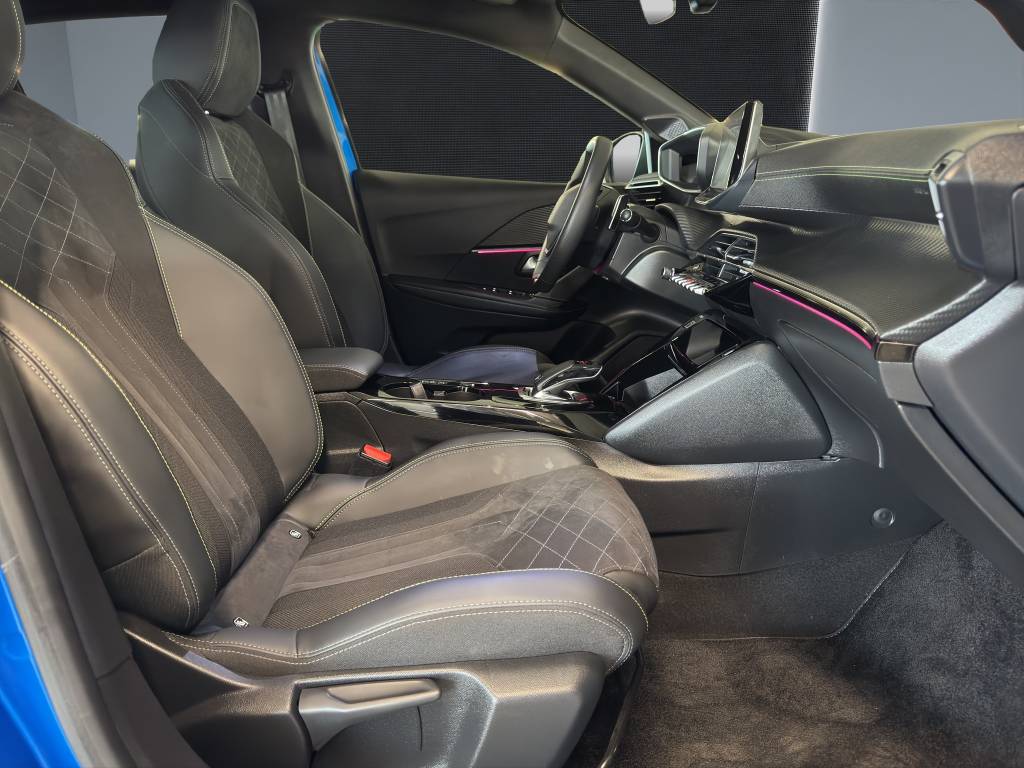 PEUGEOT 208 1.2 PureTech GT Pack EAT8 //Sièges AV Chauffants/Visio Park 1/Navigation 3D/DAB+-image-10