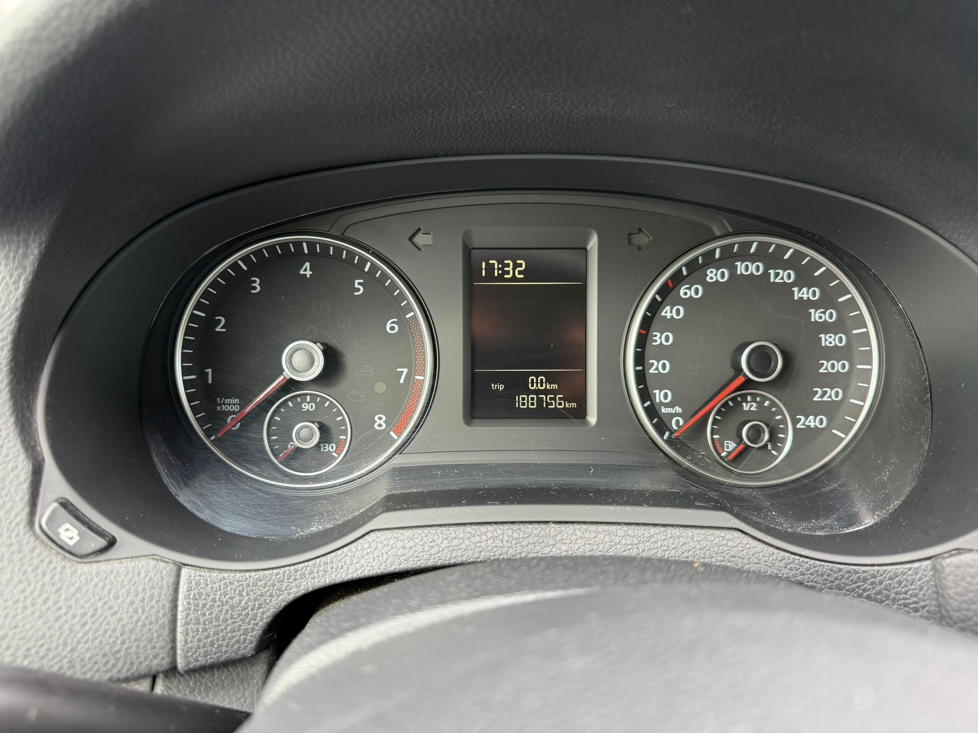 VW Sharan 1.4 TSI BMT Comfortline DSG-image-8