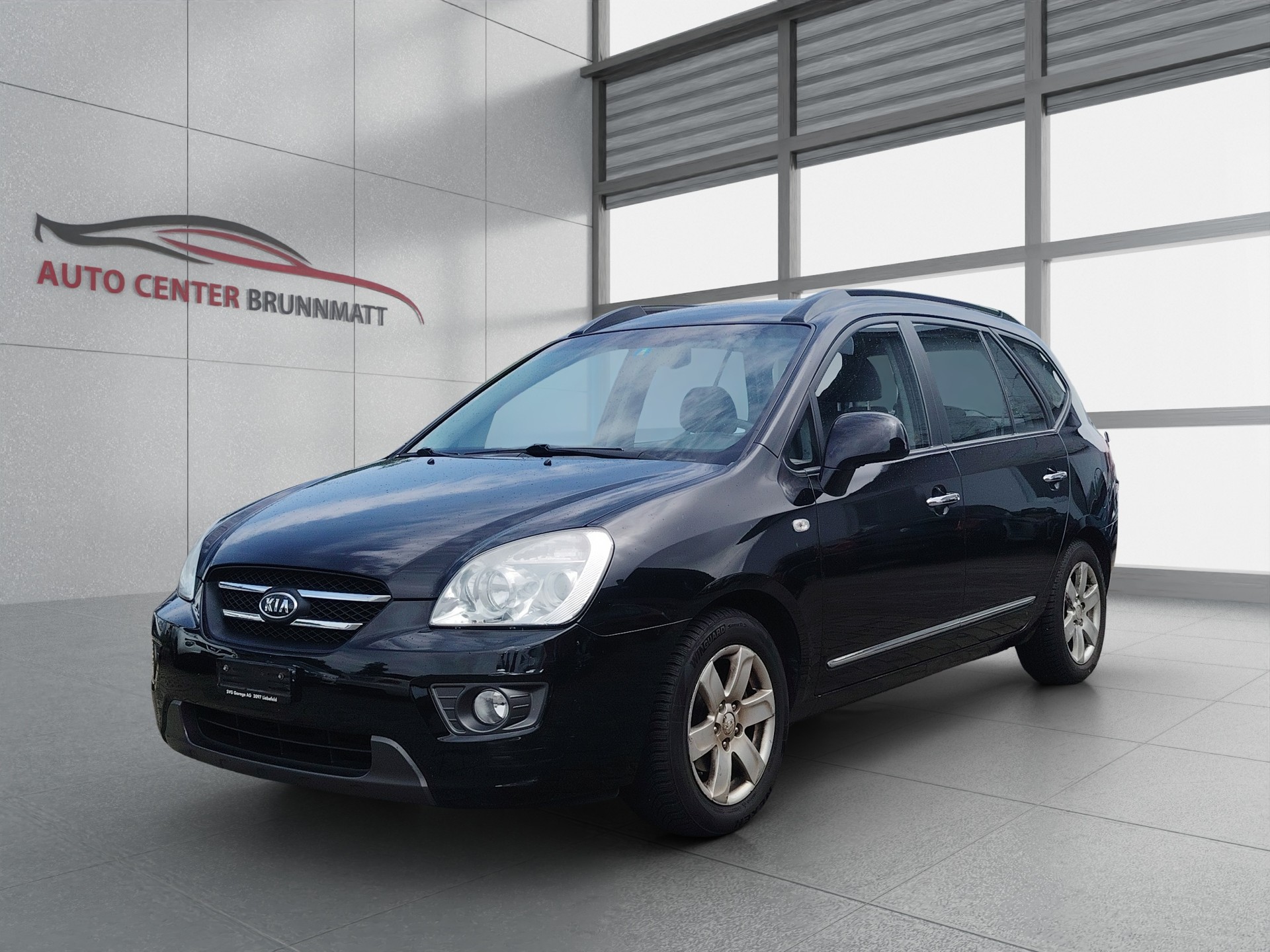 KIA Carens 2.0 CVVT Trend-image-0